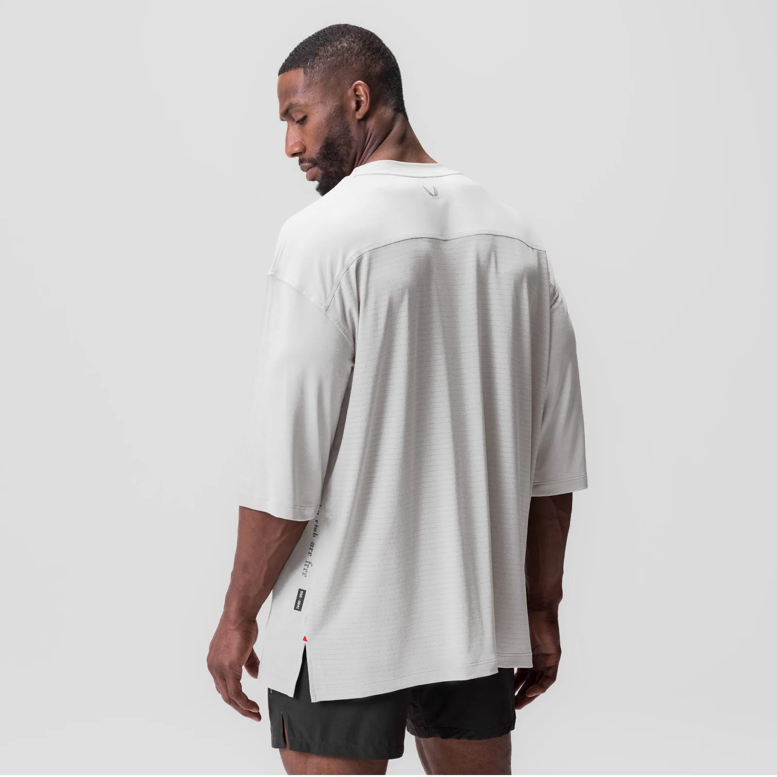 0841. 3D-Lite? 2.0 3/4-Sleeve Oversized Tee - White "OTWR" Denim combination