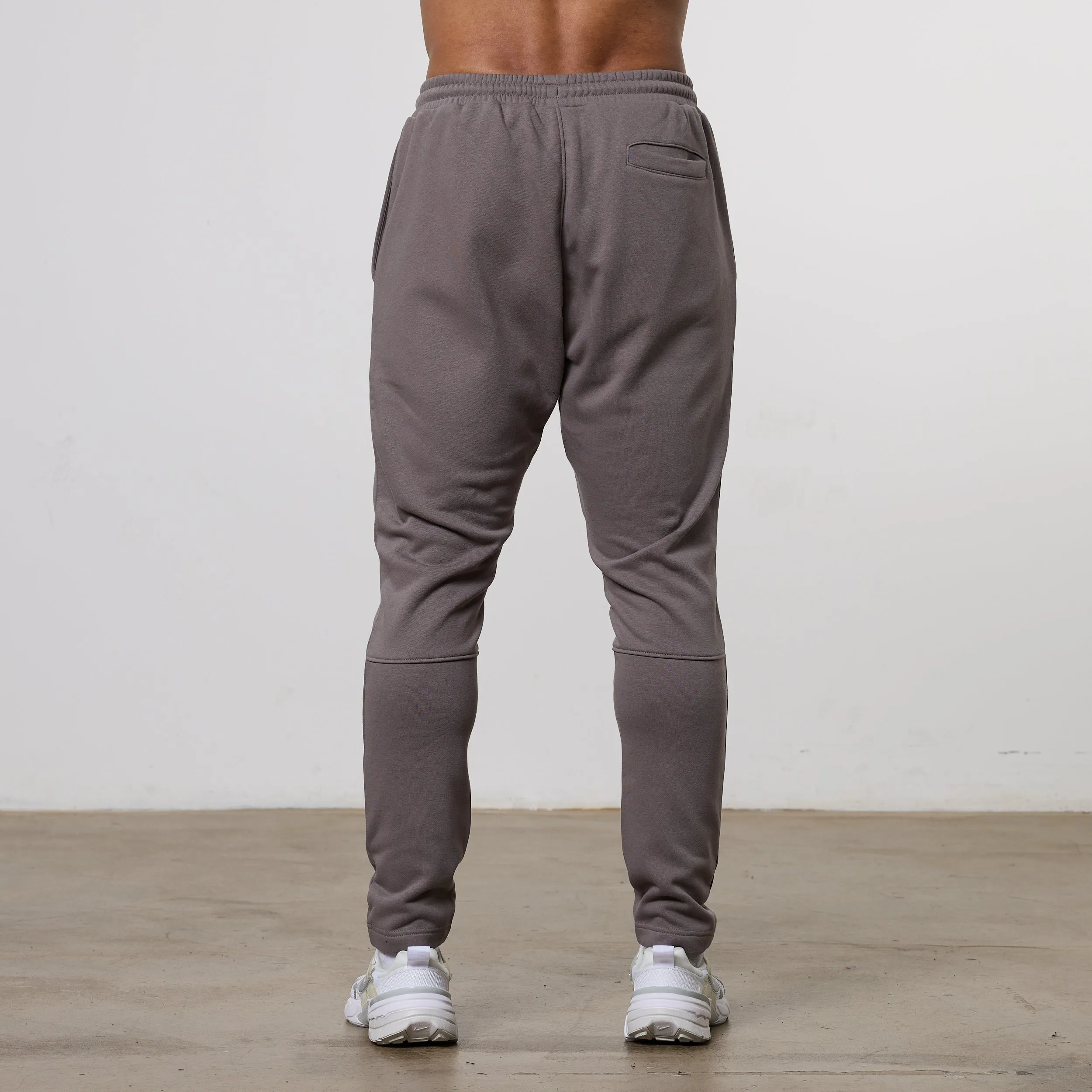 Flexible Seam Travel Ready Vanquish Essential Mushroom Tapered Fit Sweatpants