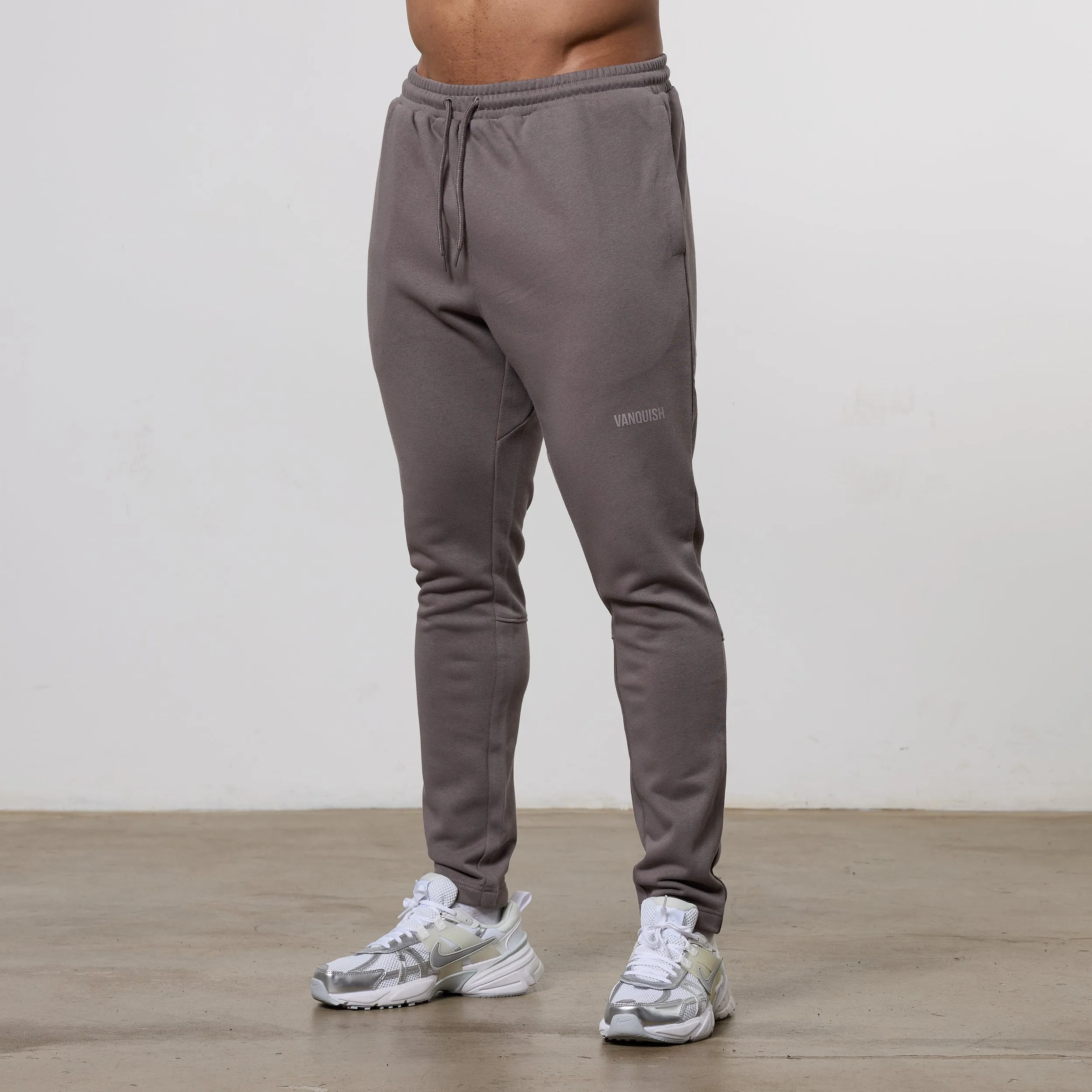 Quick Cool Versatile Wear Vanquish Essential Mushroom Tapered Fit Sweatpants