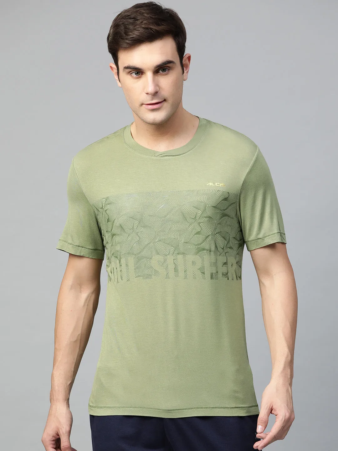Alcis Men Olive Green Printed Round Neck T-shirt AdjustableCuffs