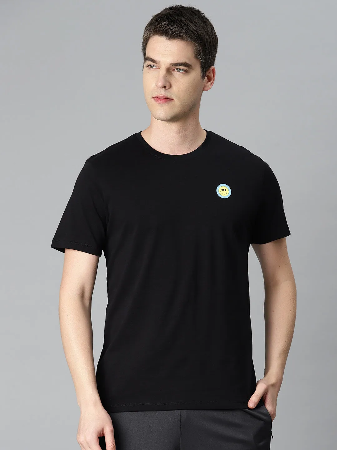 Future Edge Alcis Men Black Solid Sports T-shirt