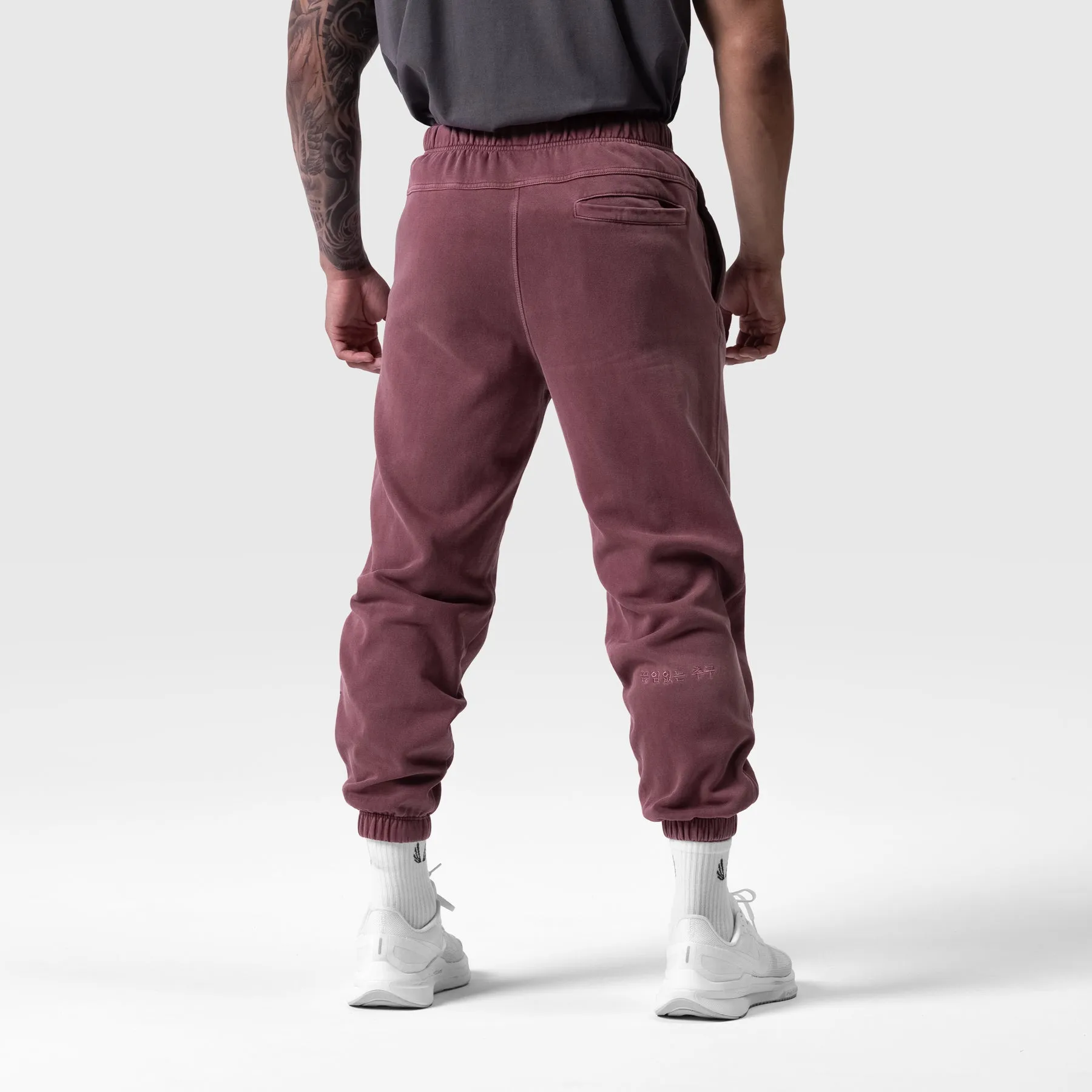 Indoor Comfort Lightweight Material 0922. Tech Essential? Sweats - Faded Crimson