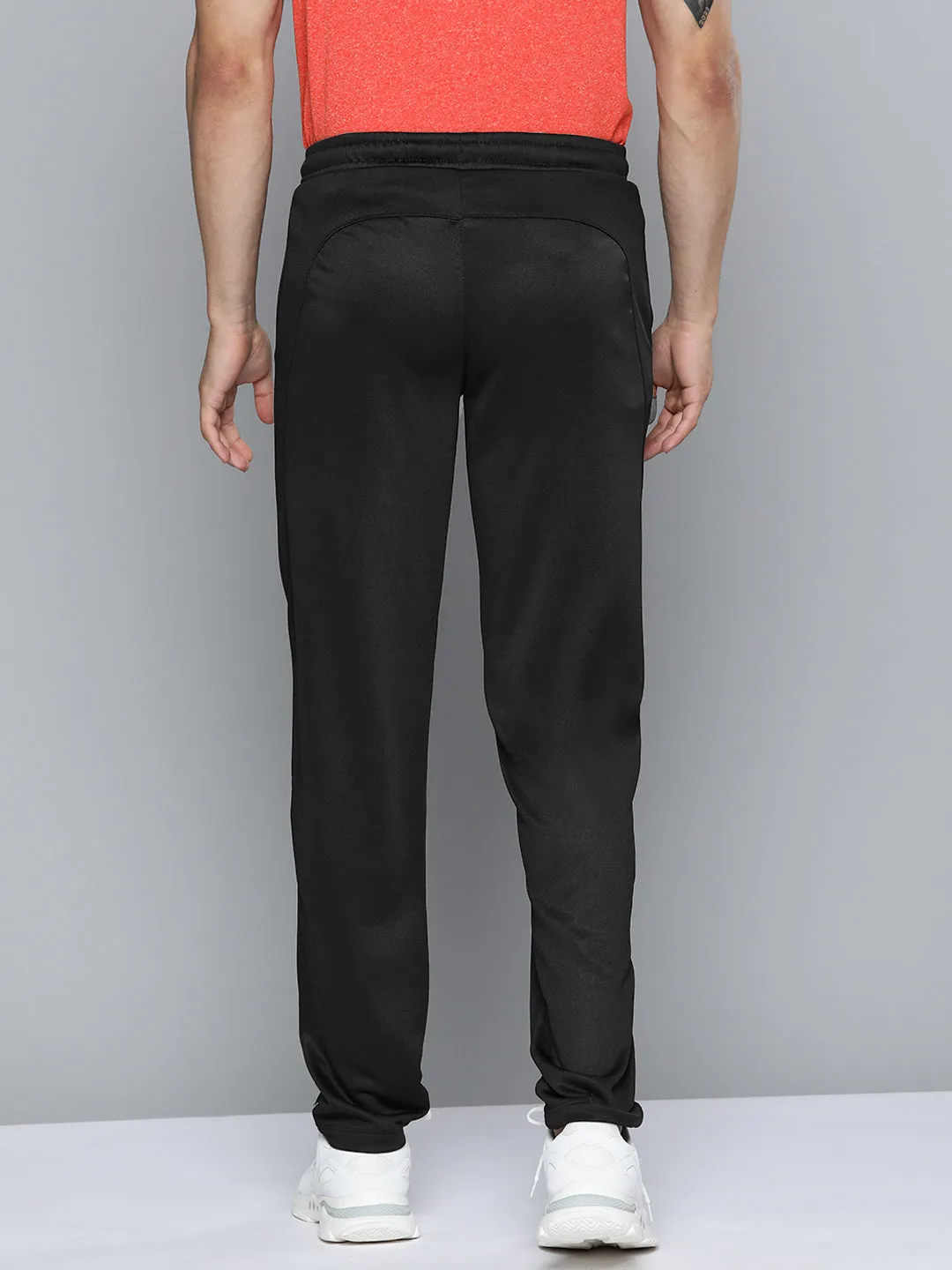 Non Irritating Friction Resistant Fabric Alcis Men Black Solid Track Pants