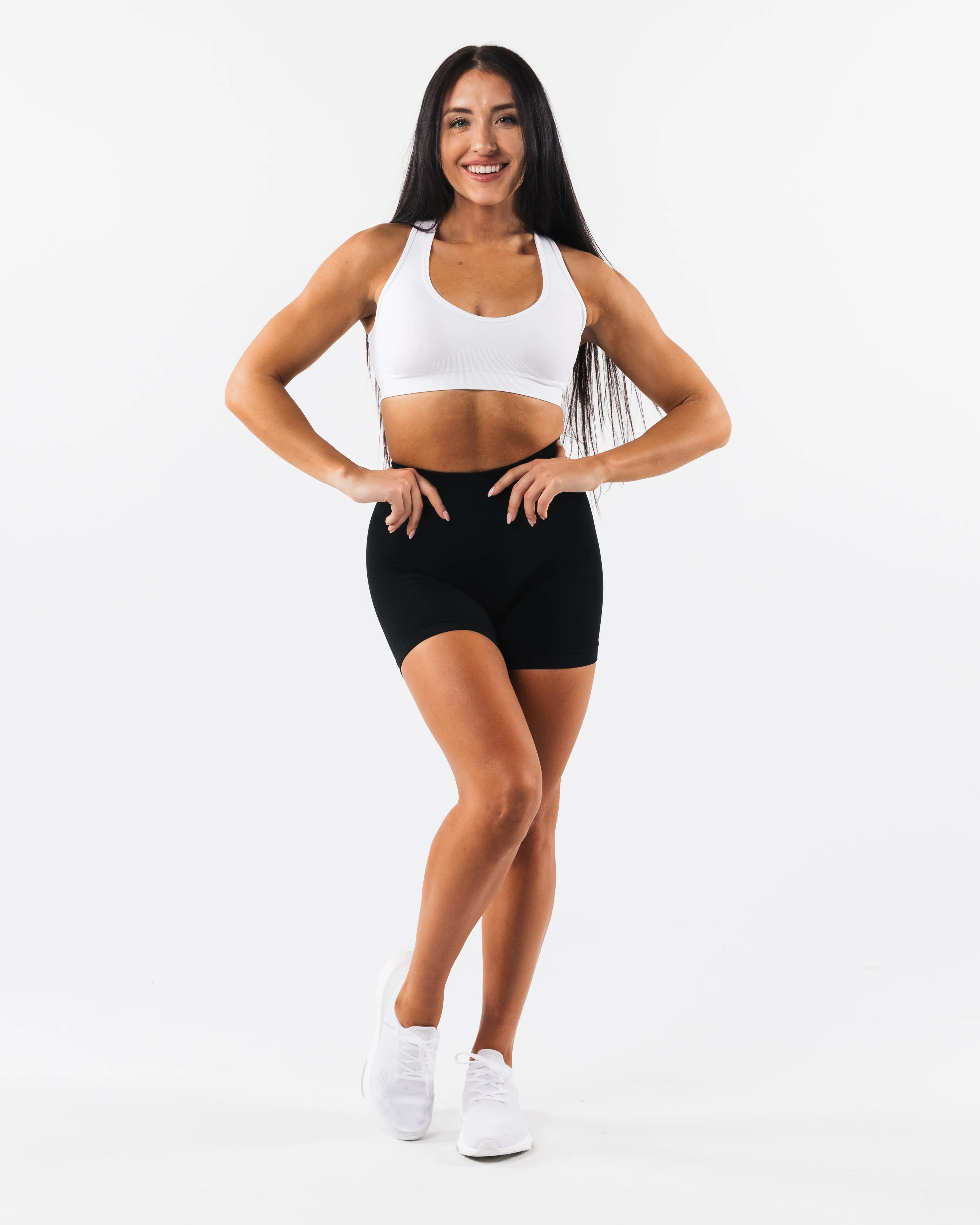Non-Slip Design Lightweight Cup Amplify Contour Bra - White