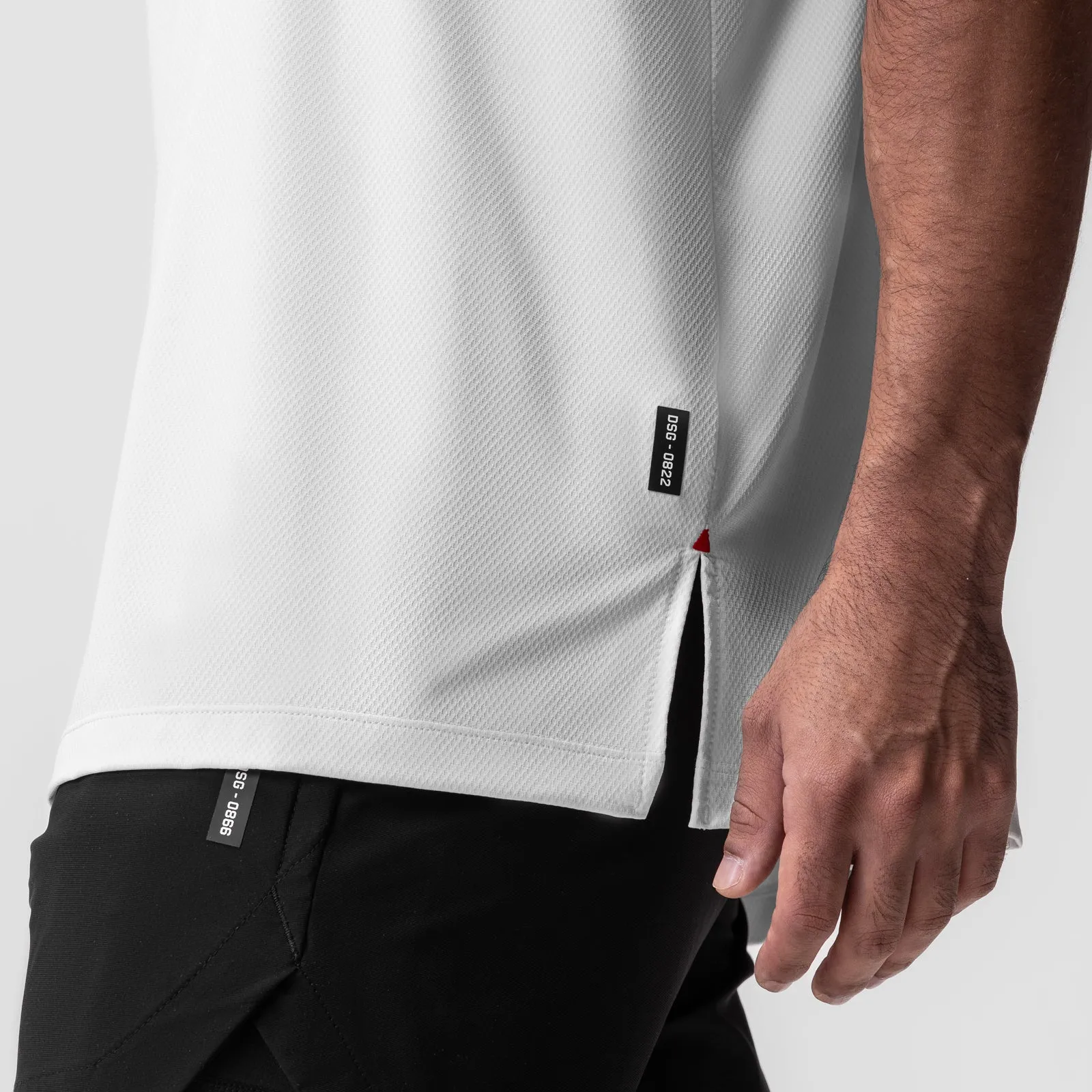 0822. AeroSilver? Oversized Tee - White Urban Fashion Look Anti Static Treatment