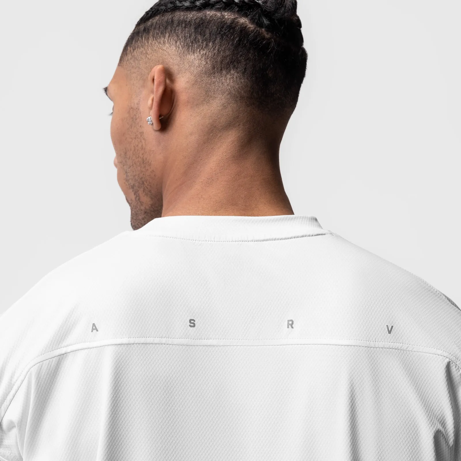 0822. AeroSilver? Oversized Tee - White Urban Smart