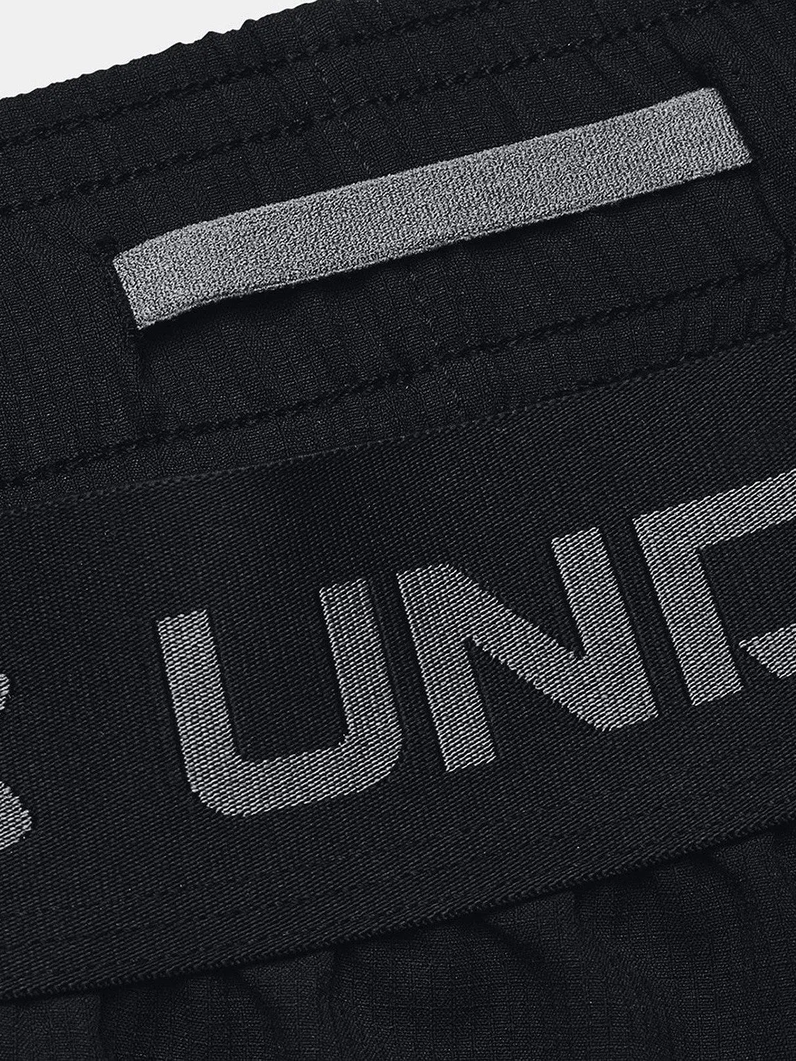 wrinkle - resistant Vanish Woven Shorts