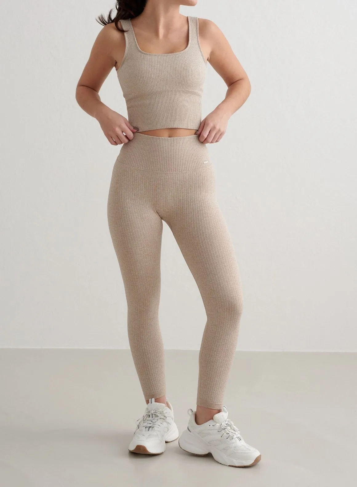 Non See Travel Enthusiast Beige Melange Ribbed Seamless Petite Tights