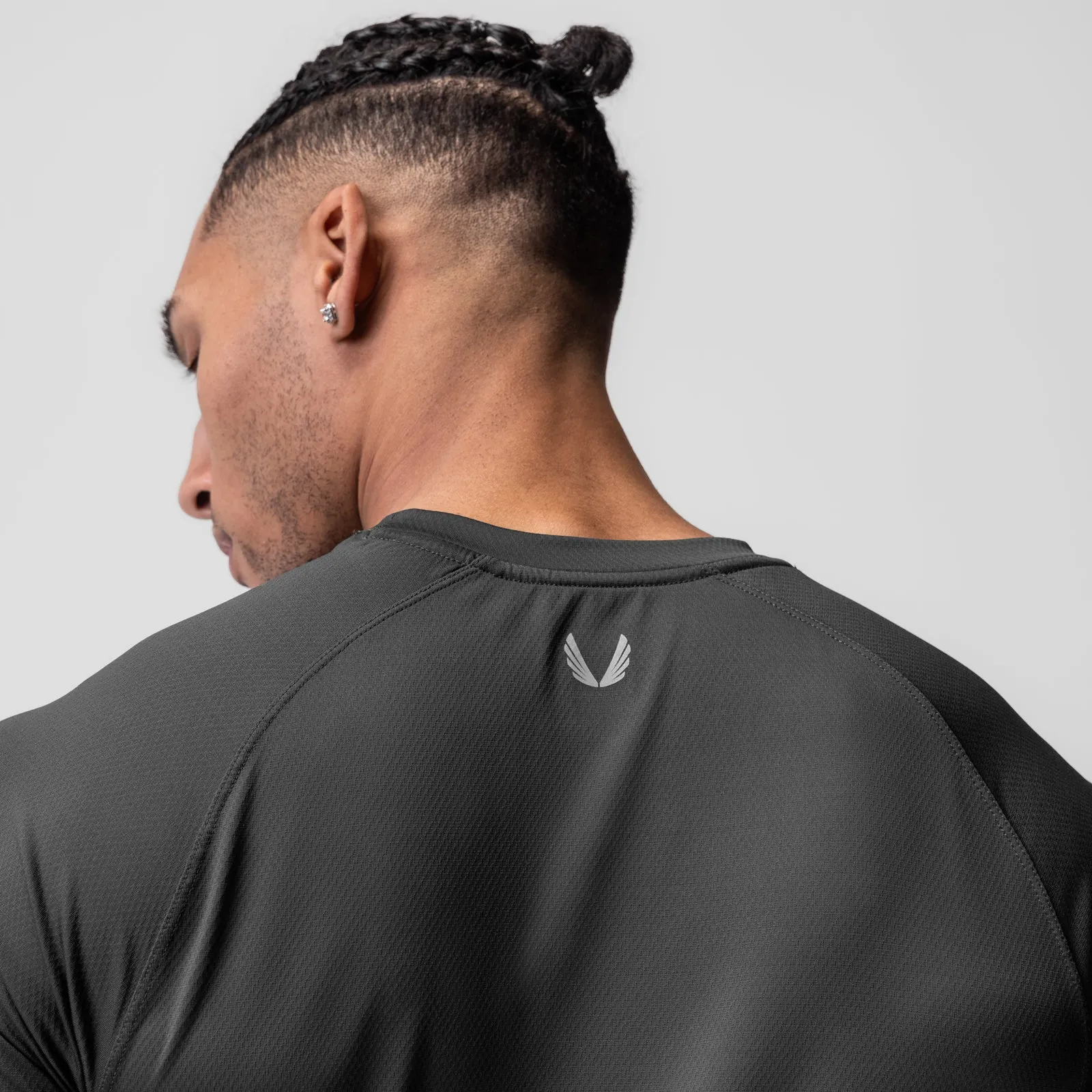 Soft Breathable Eco Friendly Dyes 0660. AeroSilver? Established Tee - Space Grey
