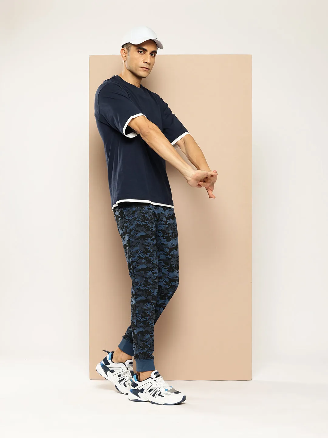 ExpandableSidePanels EcoFriendlyMaterial Alcis Mens Comfy Jogger