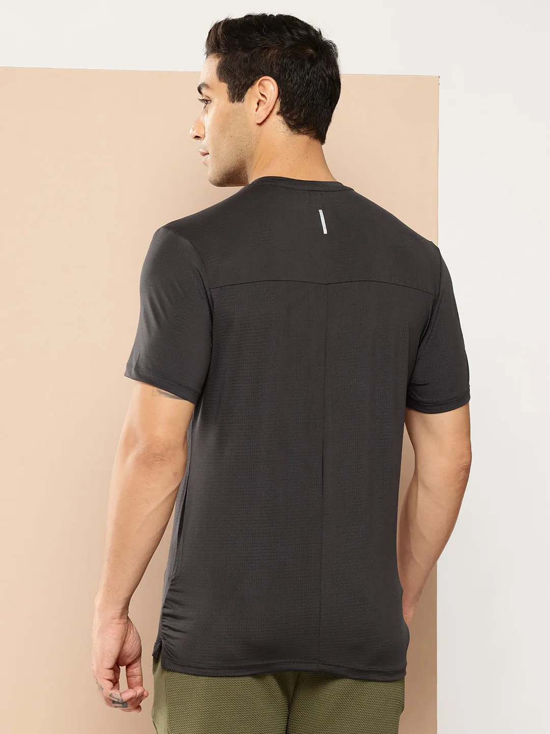 IMPACT MESH TEE Glow Up