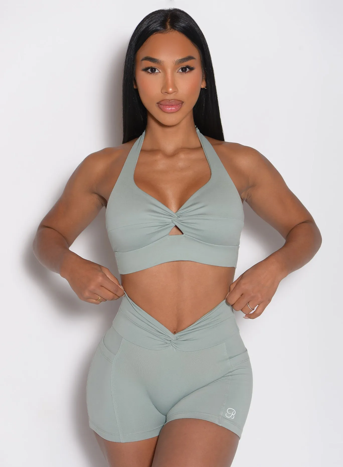 Medium Simple workout outfit Backless Knot Bra