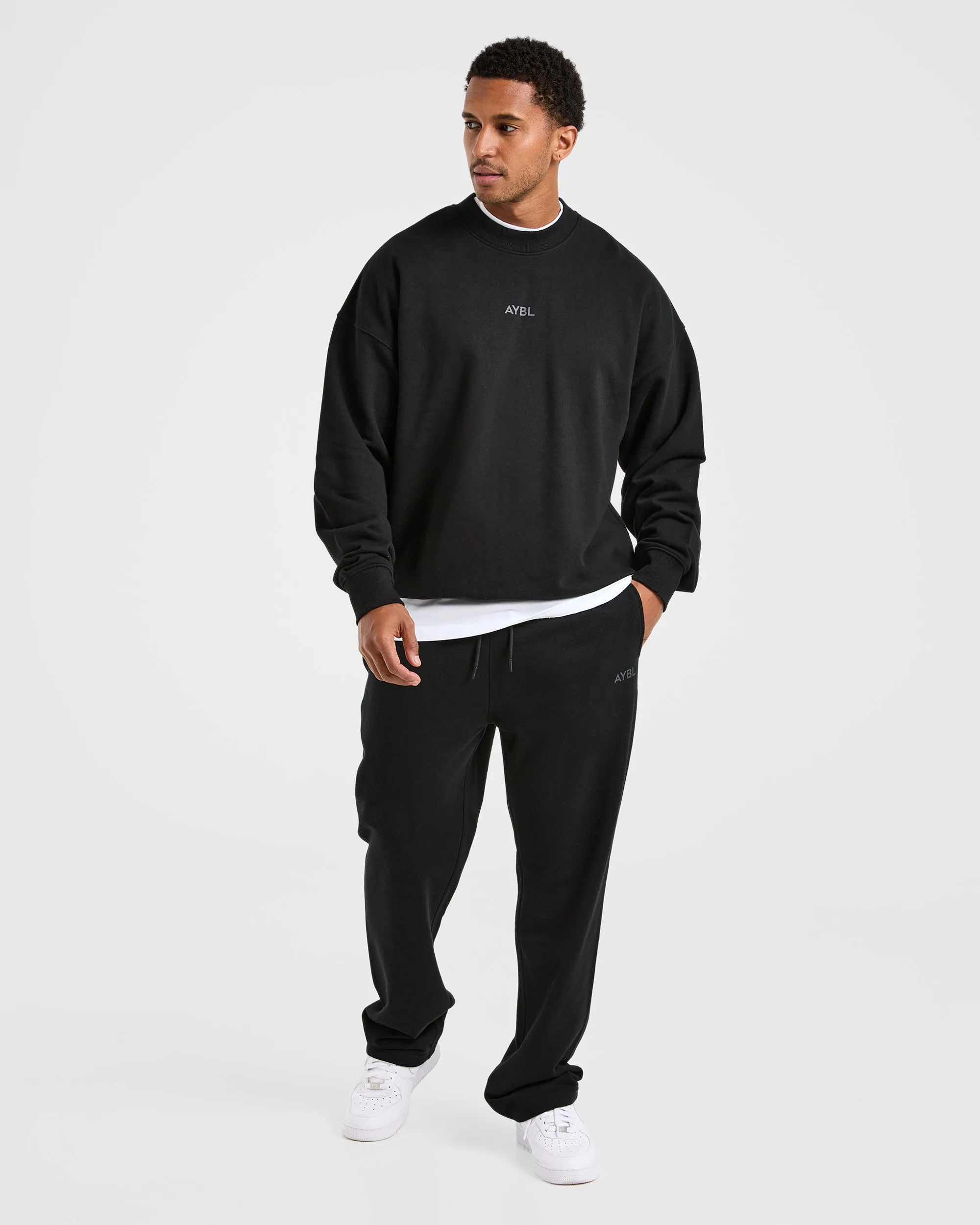 Craft Oversized Sweater - Black Breathable Material Anti Pill Finish