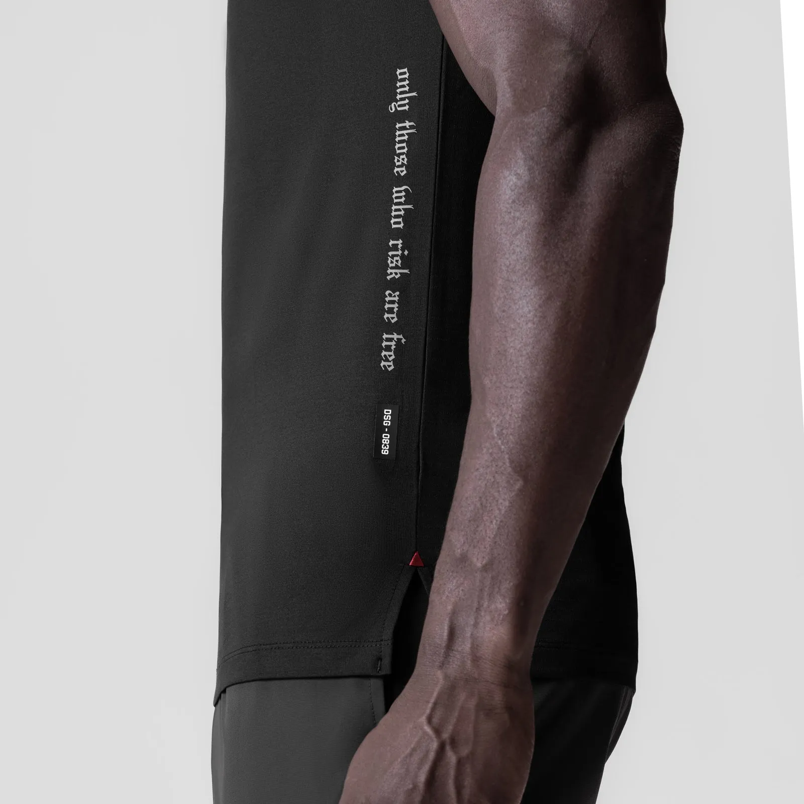 Lightweight Design Vintage Wash 0839. 3D-Lite? 2.0 Lycra? Fitted Tee - Black "OTWR"