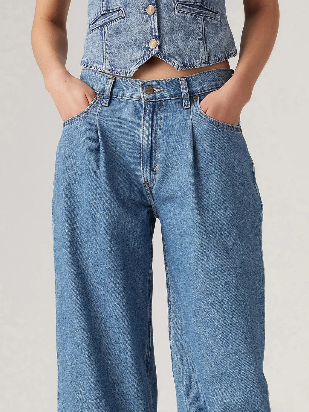 Fall Outfit Date Night Casual Friday Women's Blue Baggy Dad Wide Leg Fit Low Rise Jeans