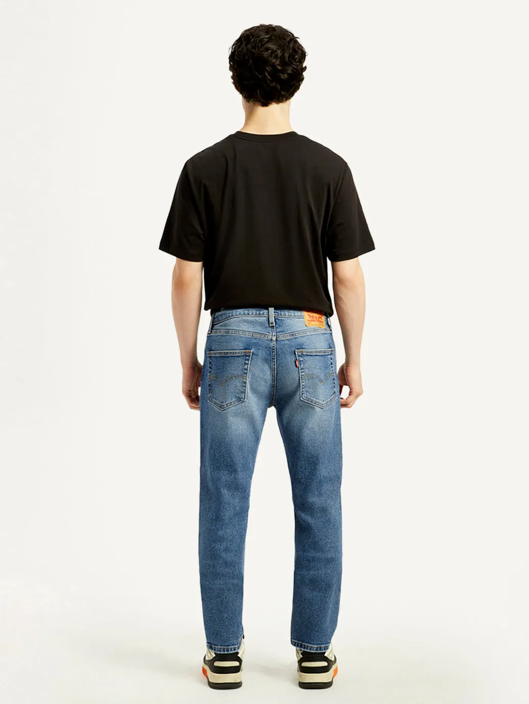 Men's 517 Med Indigo Bootcut Fit Mid Rise Jeans Always Fits Elegant Party Look Winter Warmth