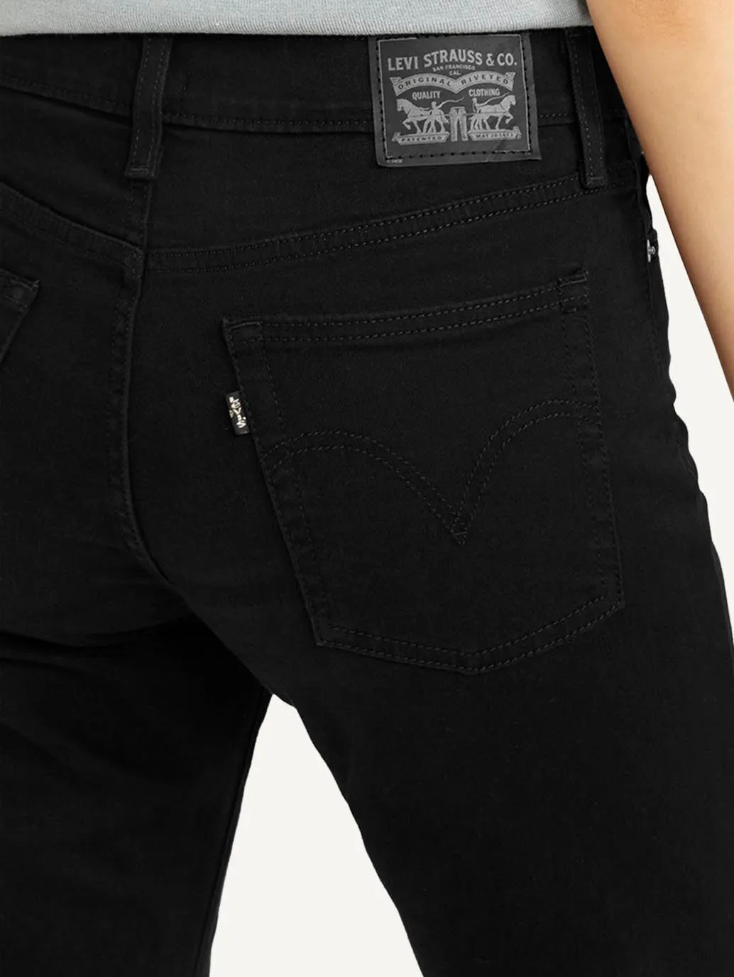 Shopping Day Street Fashion Textured Simple Outfit Women's Black Wedgie Straight Fit Mid Rise Jeans