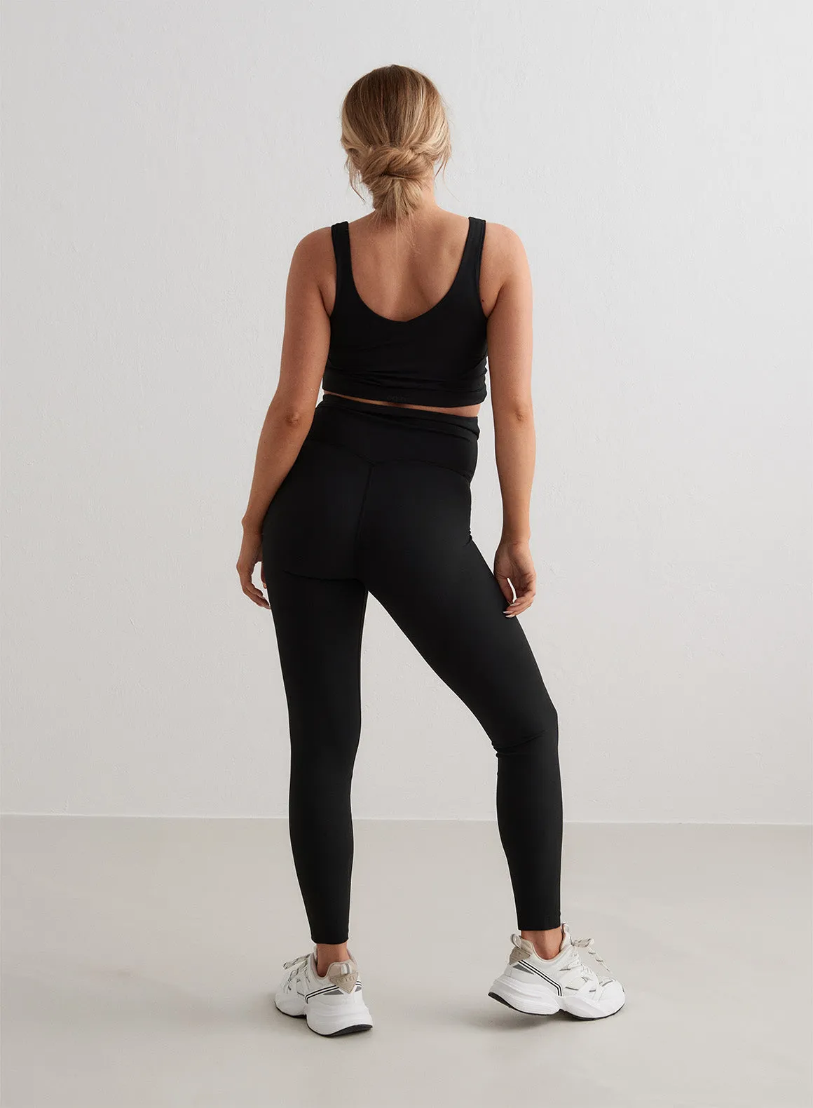 Contoured Support Seamless Design Weekend Trip Black Sense Maternity Tights