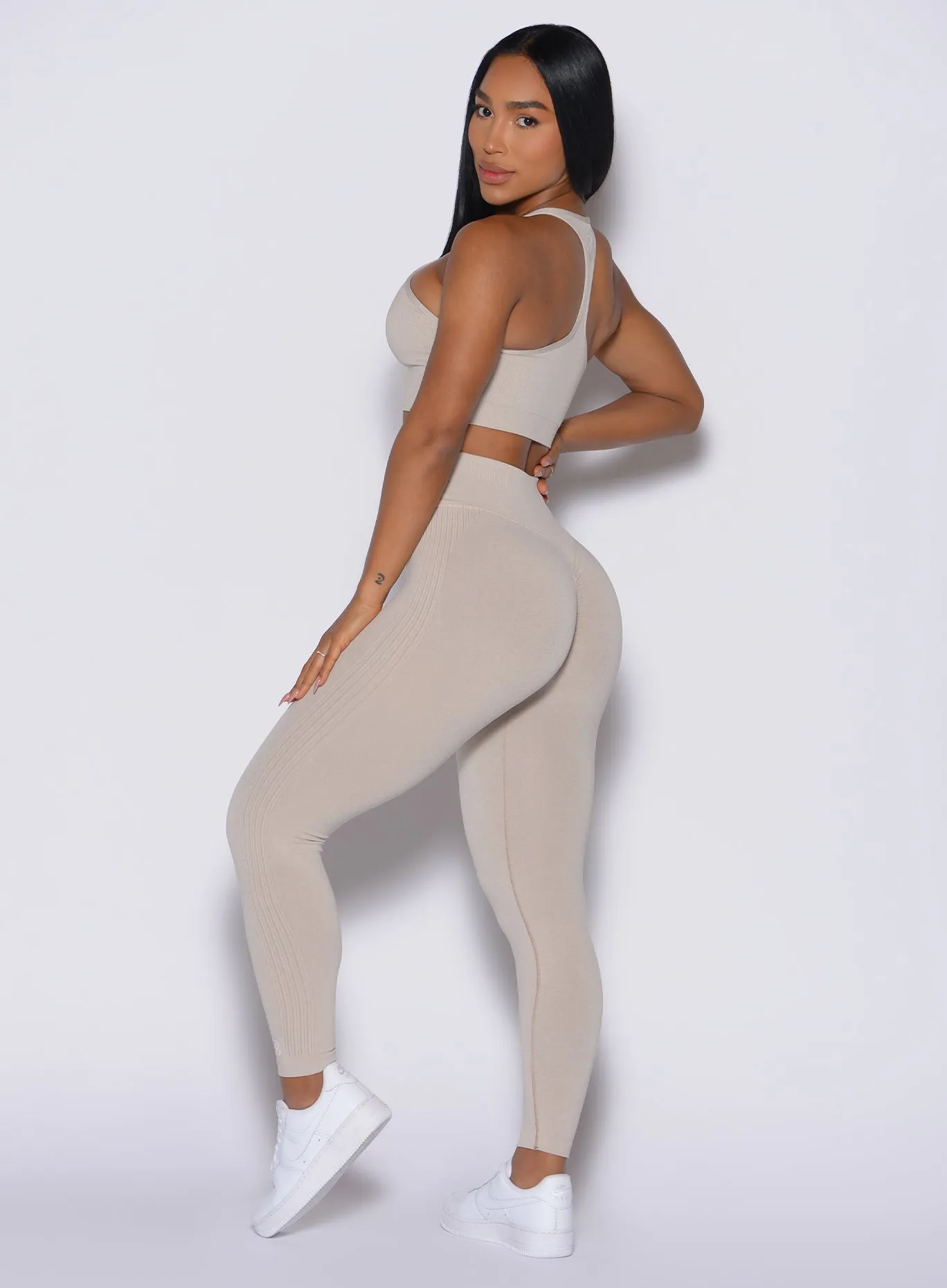 Contour Seamless Leggings breath easy