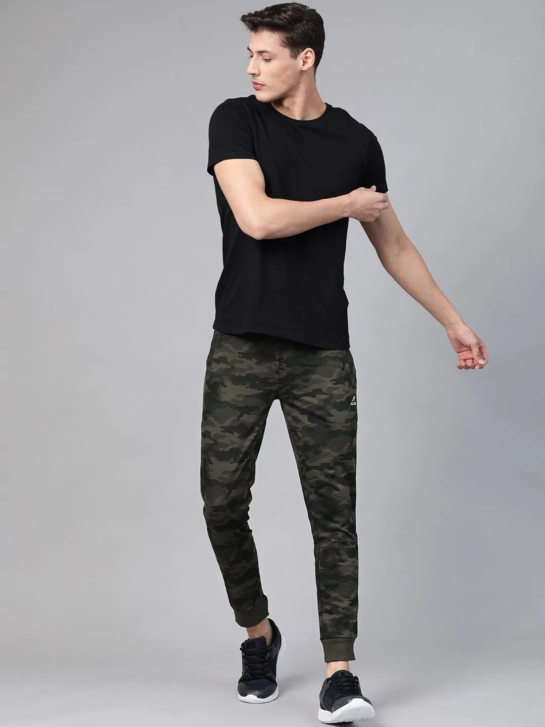 Weekend Style Alcis Men Olive Green Straight Fit Camouflage Printed Joggers
