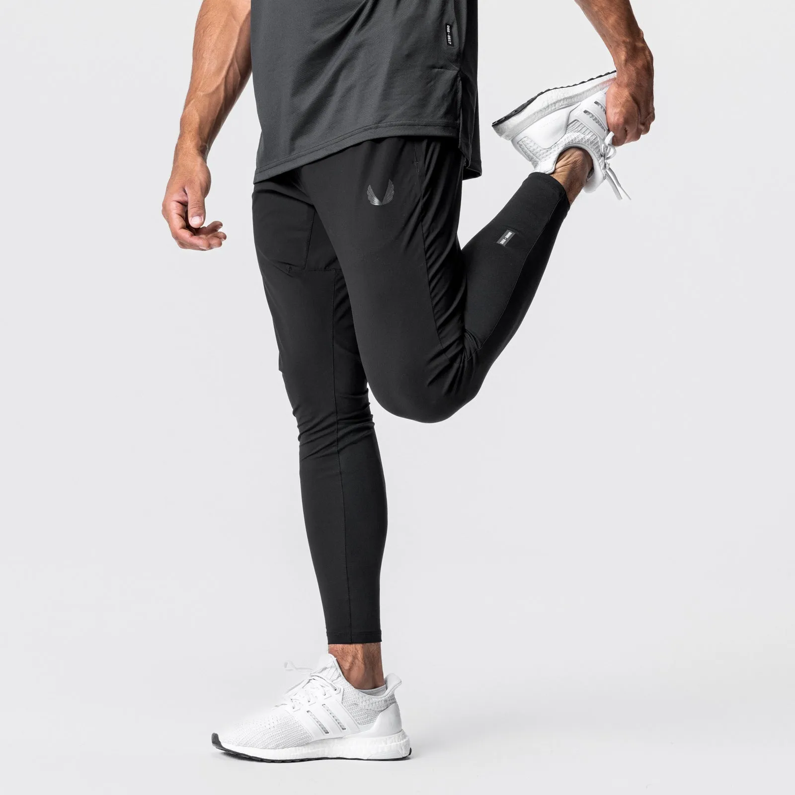 0699. Tetra-Lite? Hybrid Jogger - Black/Black Button front