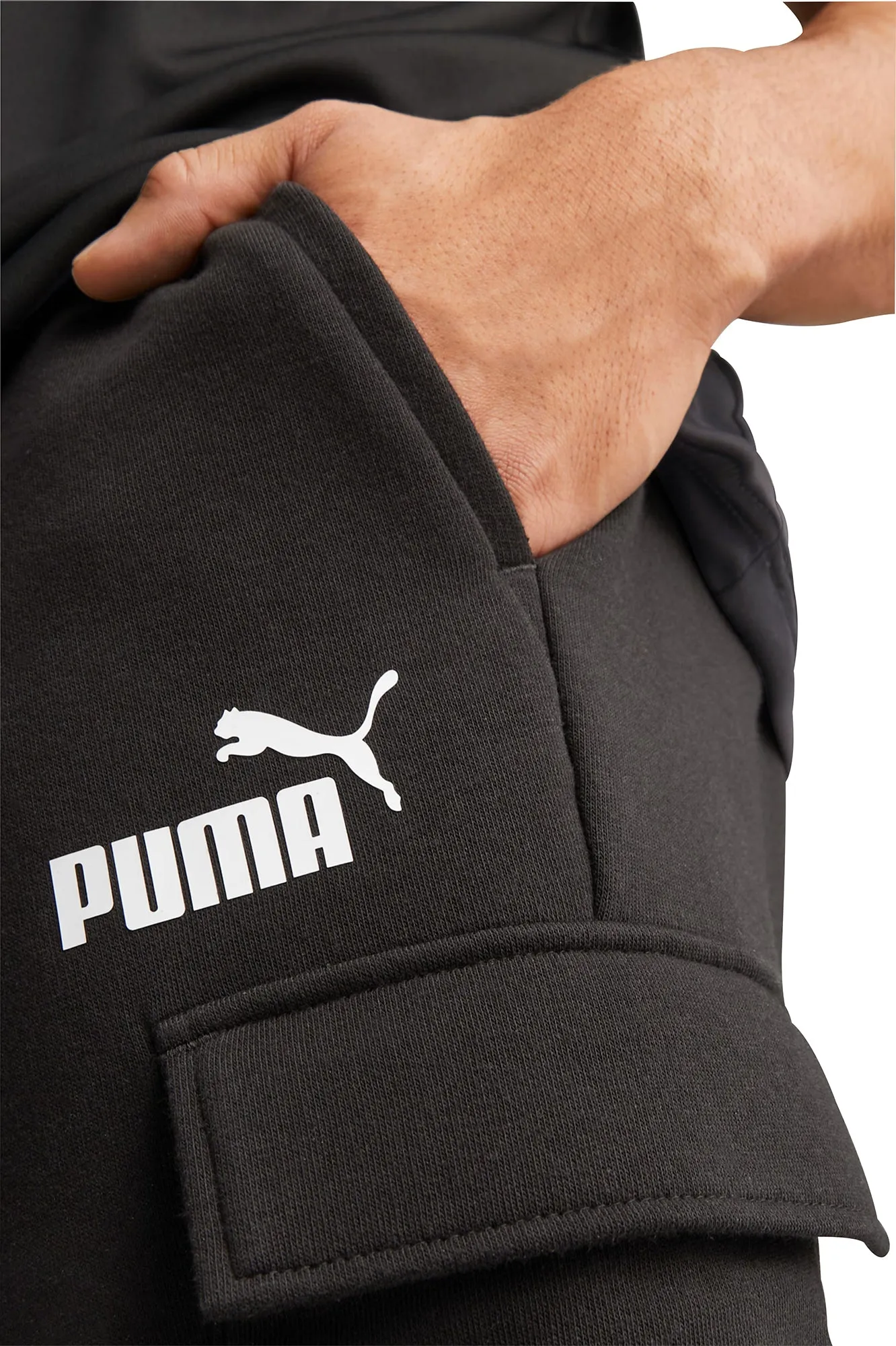 Sleek Cut Walk Easy Puma Essentials Cargo Mens Shorts - Black