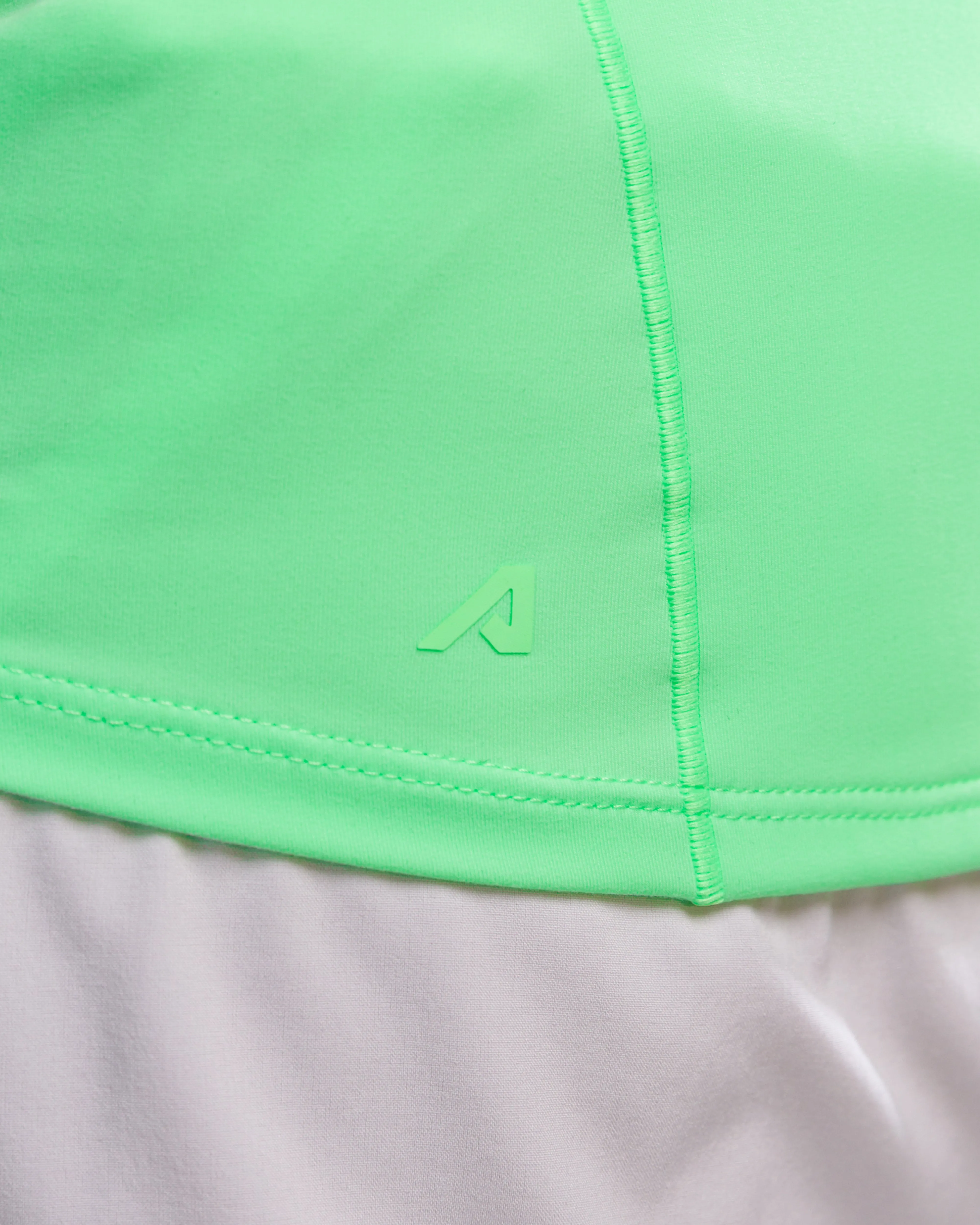 V Neckline Options Active Lightness Flex Tank Long - Neon Spring