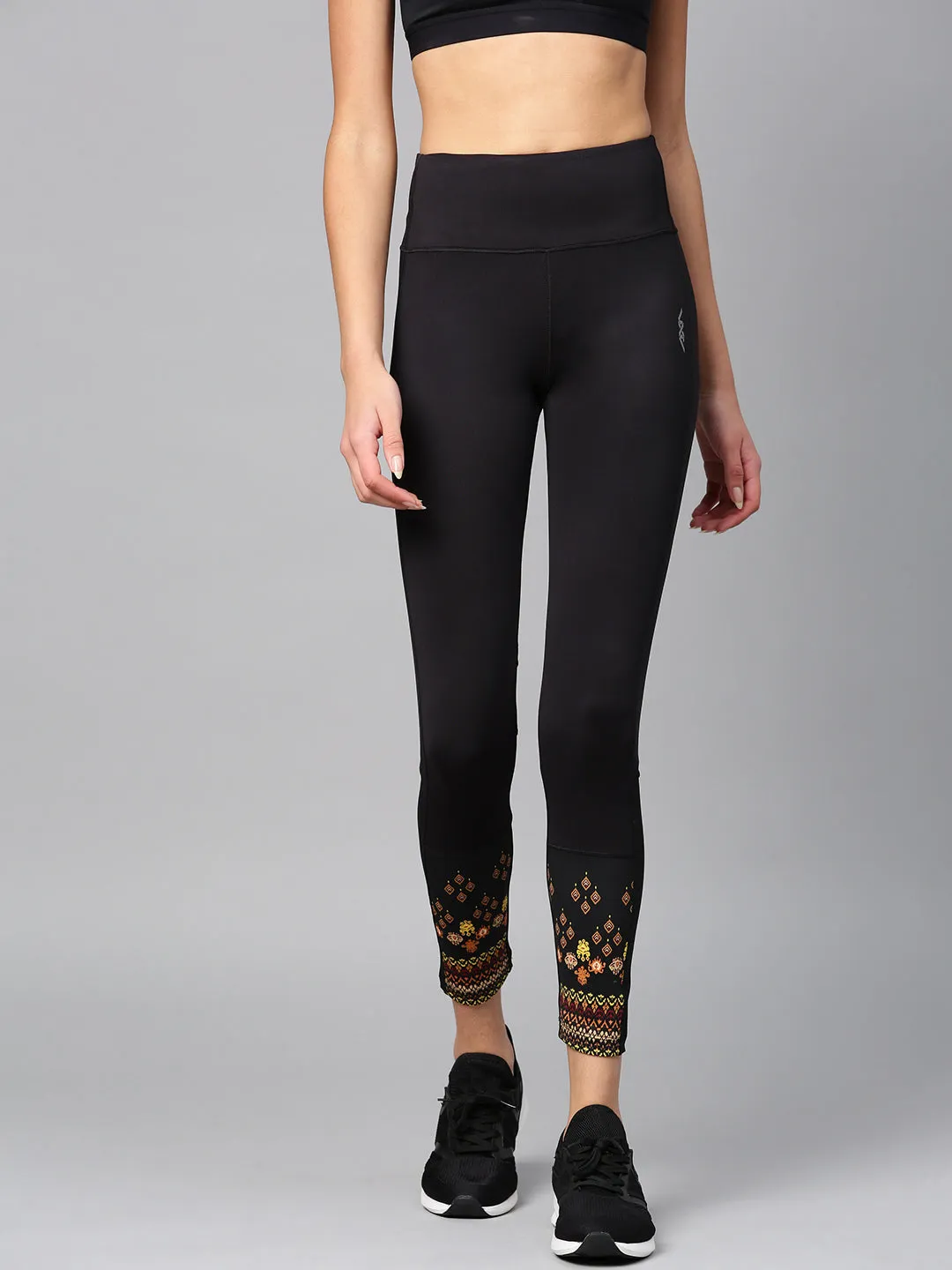 Travel Enthusiast Stretch Fit Alcis Women Black Solid Leggings