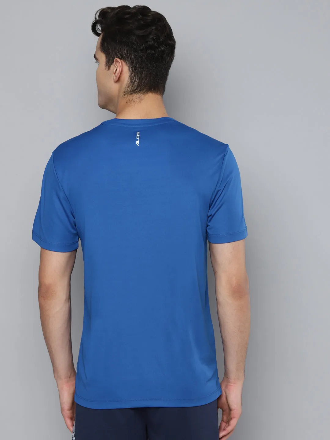 Alcis Men Blue Black Typography Printed Slim Fit Training or Gym T-shirt Lake Glow