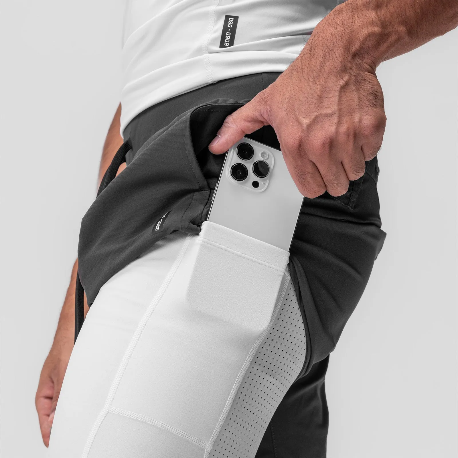 0866. Tetra-Lite? 7" Liner Short - Space Grey "Cyber"/White TearResistantBuild