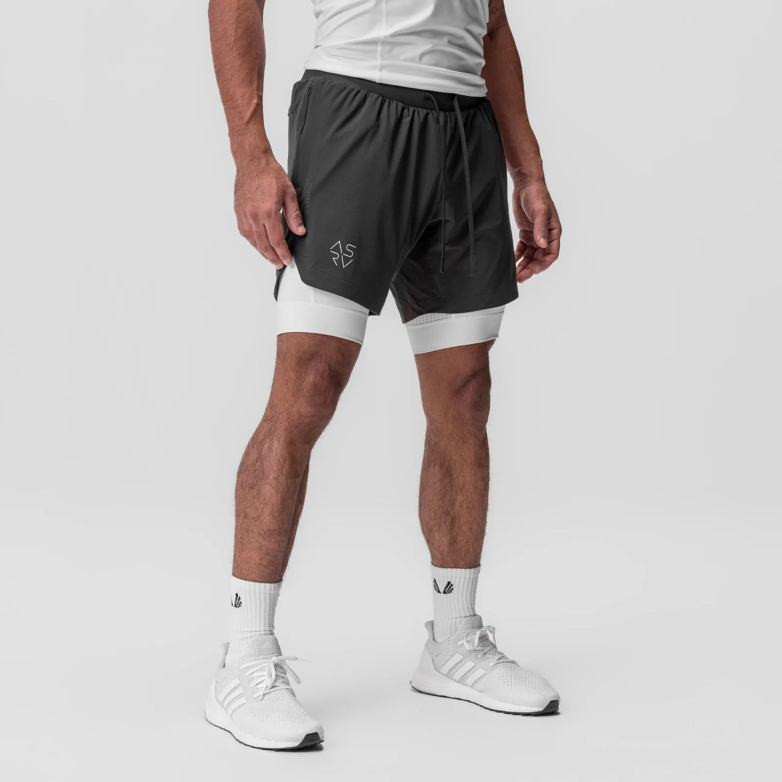 0866. Tetra-Lite? 7" Liner Short - Space Grey "Cyber"/White Minimal Fit