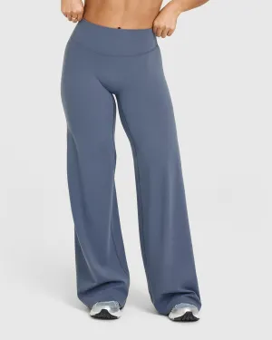 MultiPurposePockets SoftMotion? Straight Leg Bottoms | Granite Blue Quick Motion