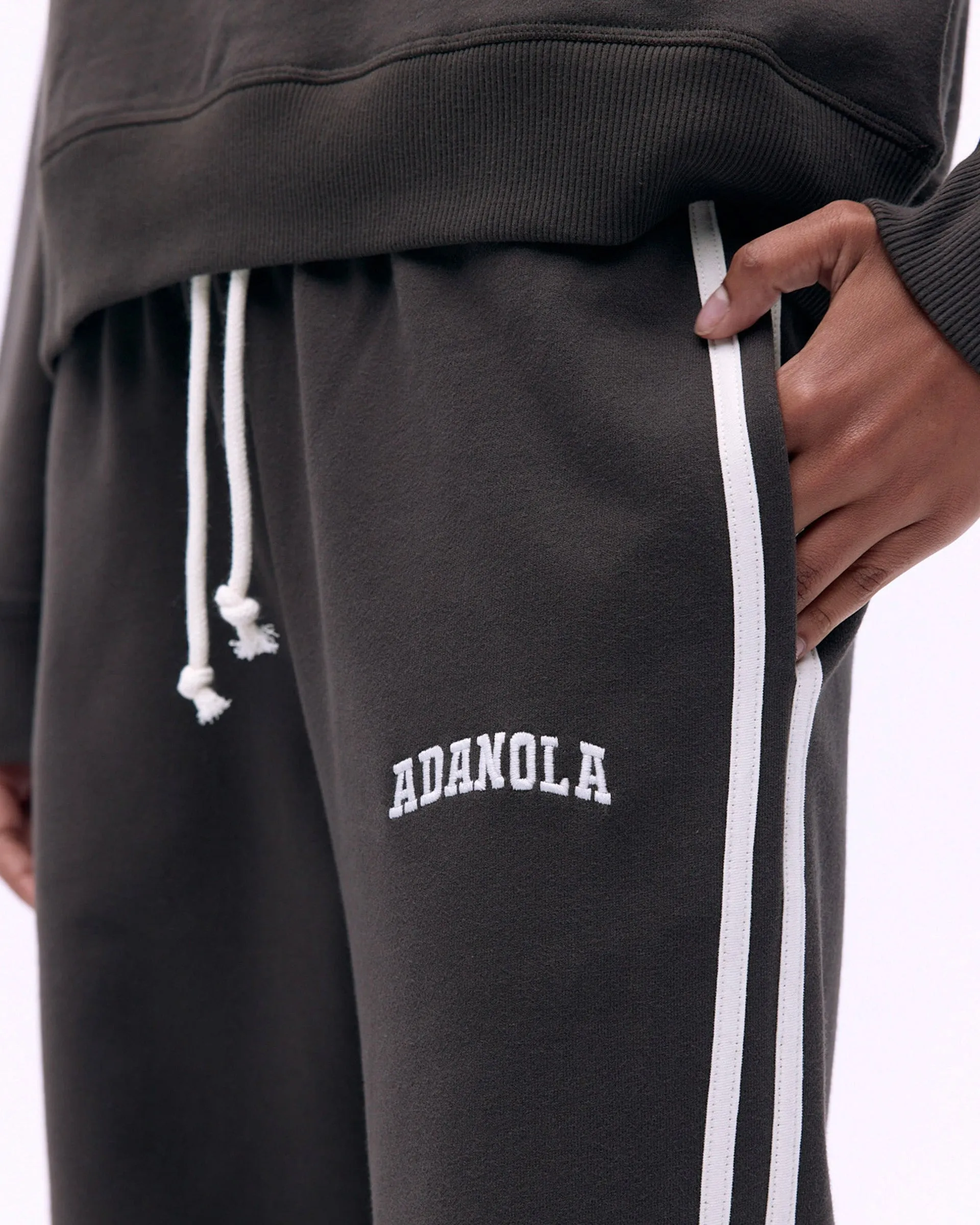 QuickReleaseFastenings Varsity Loose Fit Sweatpants - Coffee Bean/Marshmallow White