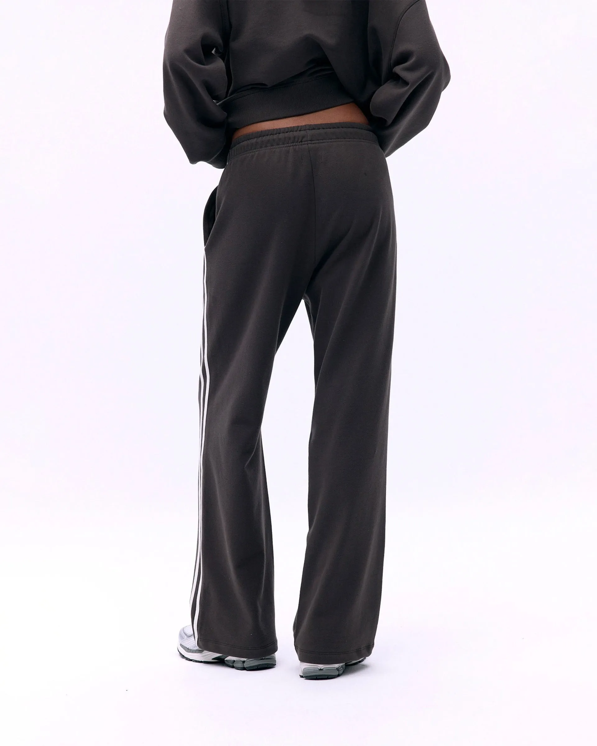 Varsity Loose Fit Sweatpants - Coffee Bean/Marshmallow White Tagless Labeling