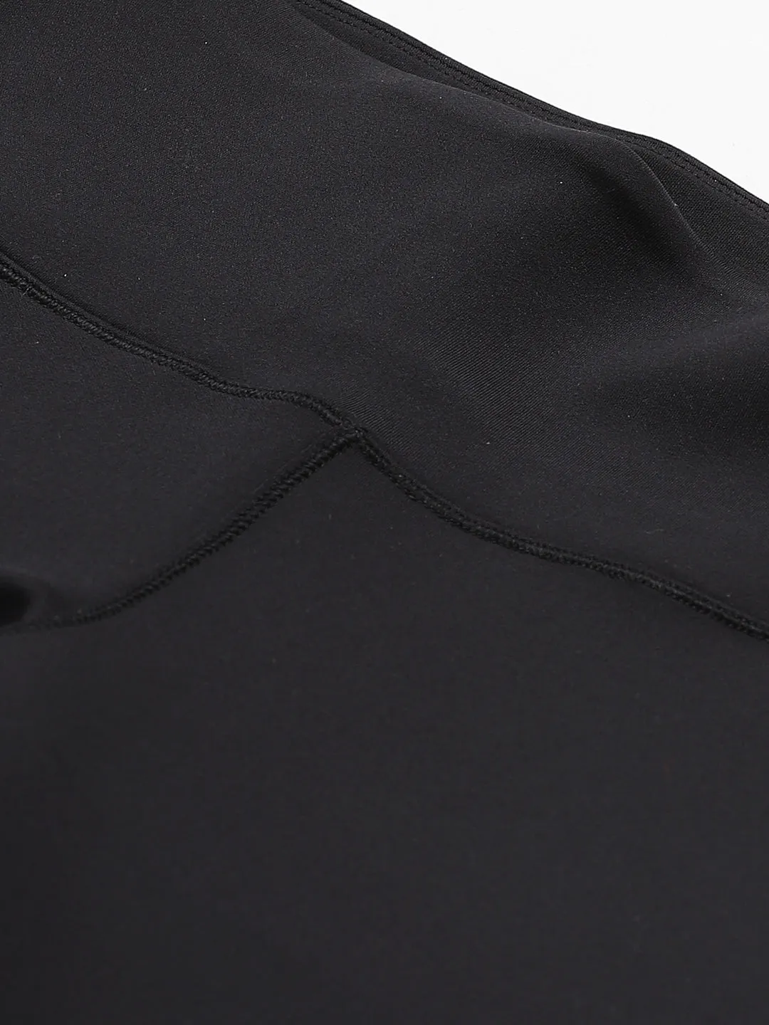 Alcis Women Black Solid Cropped Training Tights Thermal regulation Reinforced Stitching
