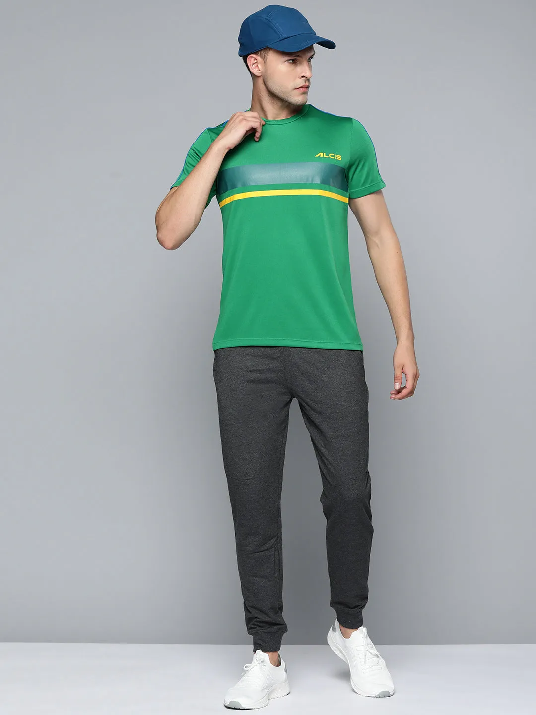 Mature Charm Alcis Men Green Striped Slim Fit T-shirt