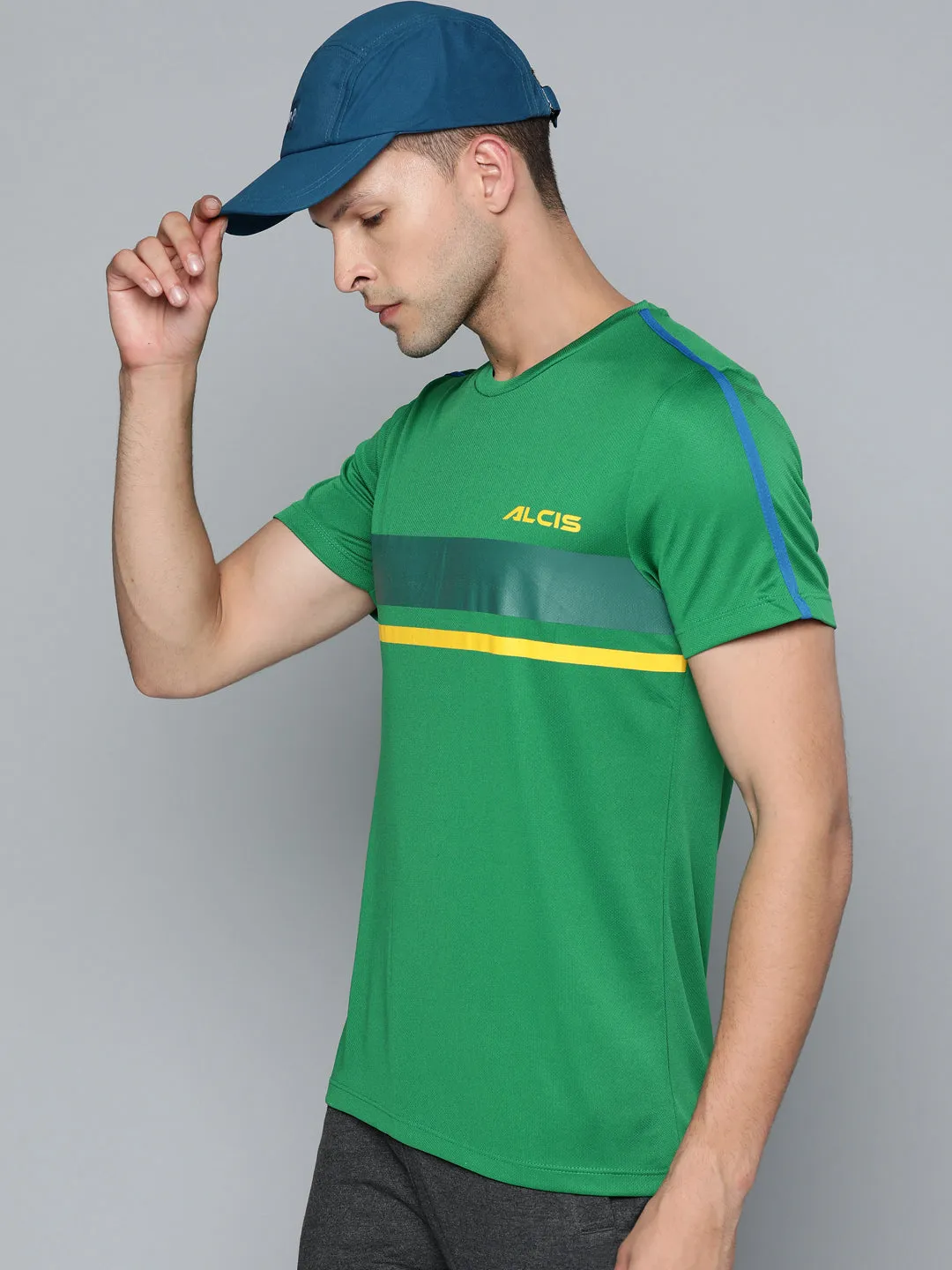 NonSlipTrims Alcis Men Green Striped Slim Fit T-shirt