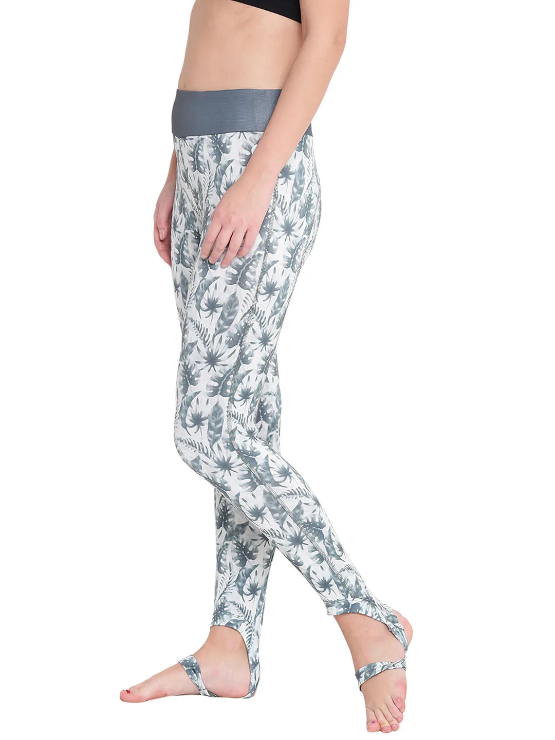 Alcis Women White Printed Tights skin friendly Simple Form