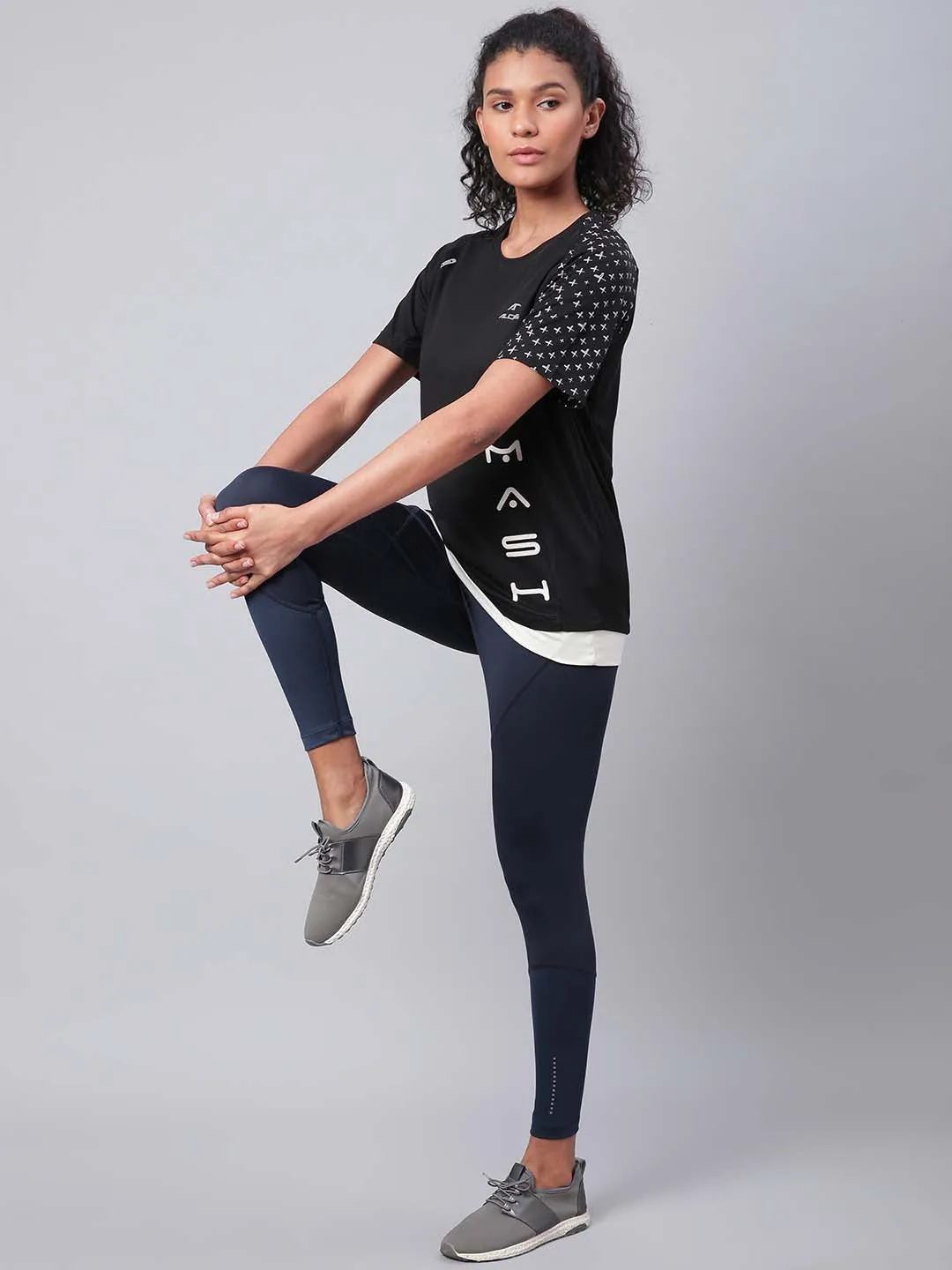 All Fit Alcis Women Navy Blue Drytech  Solid Cropped Training Tights