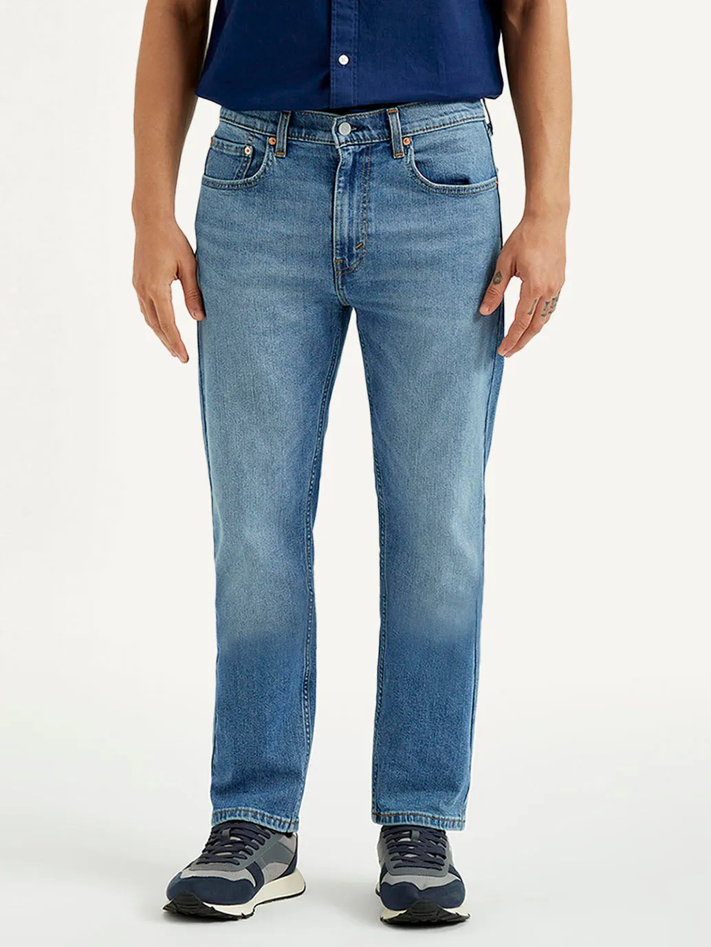 Winter Warmth Student Outfit Textured Men's 505 Med Indigo Straight Fit Mid Rise Jeans