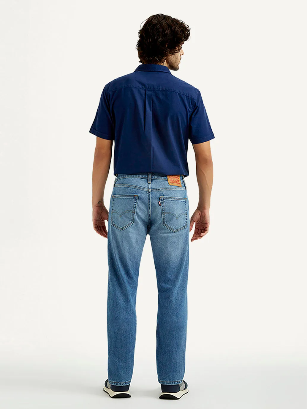 Easy Wearing Men's 505 Med Indigo Straight Fit Mid Rise Jeans