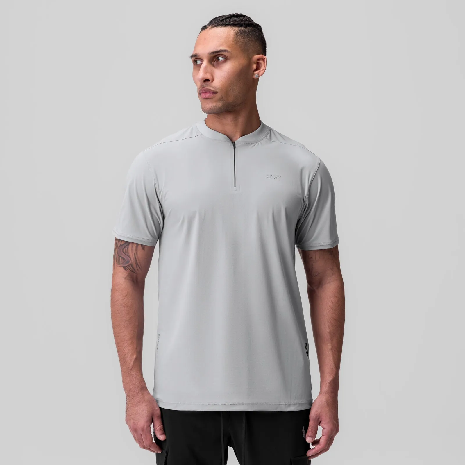ColorfastFabricTech Smooth Flatlock Stitching 1087. Tetra-Lite? Ice Zip Tee - Slate Grey