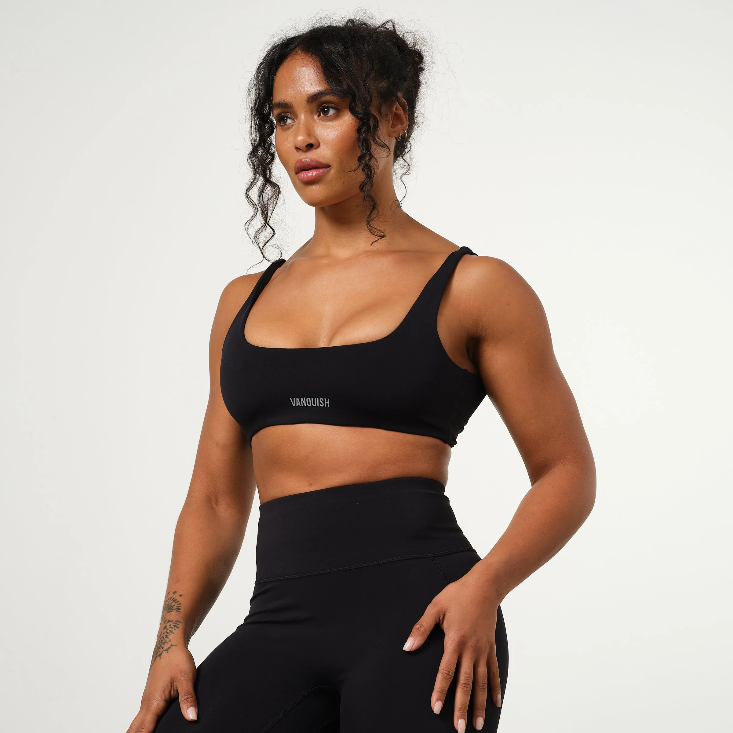 VANQUISH ENHANCE BLACK TWIST FRONT BRA Comfortable Support All-Day Design
