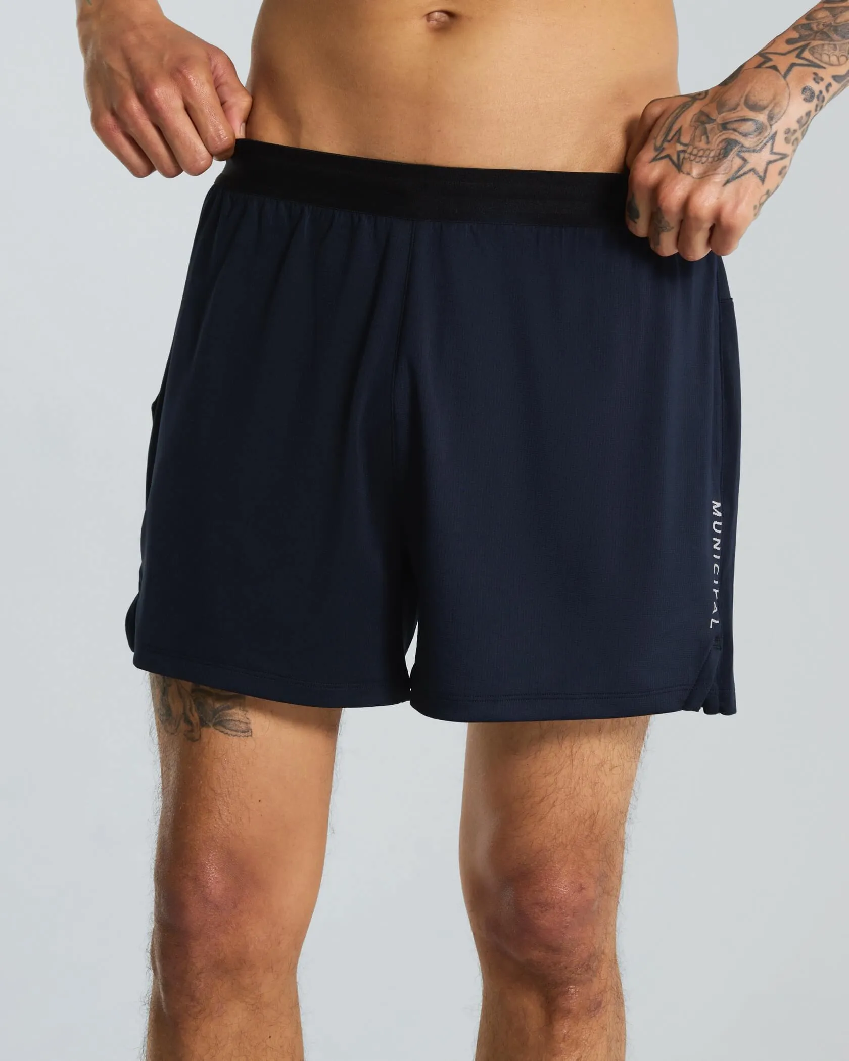 Wrinkle Free Weave Run Core 4" Shorts