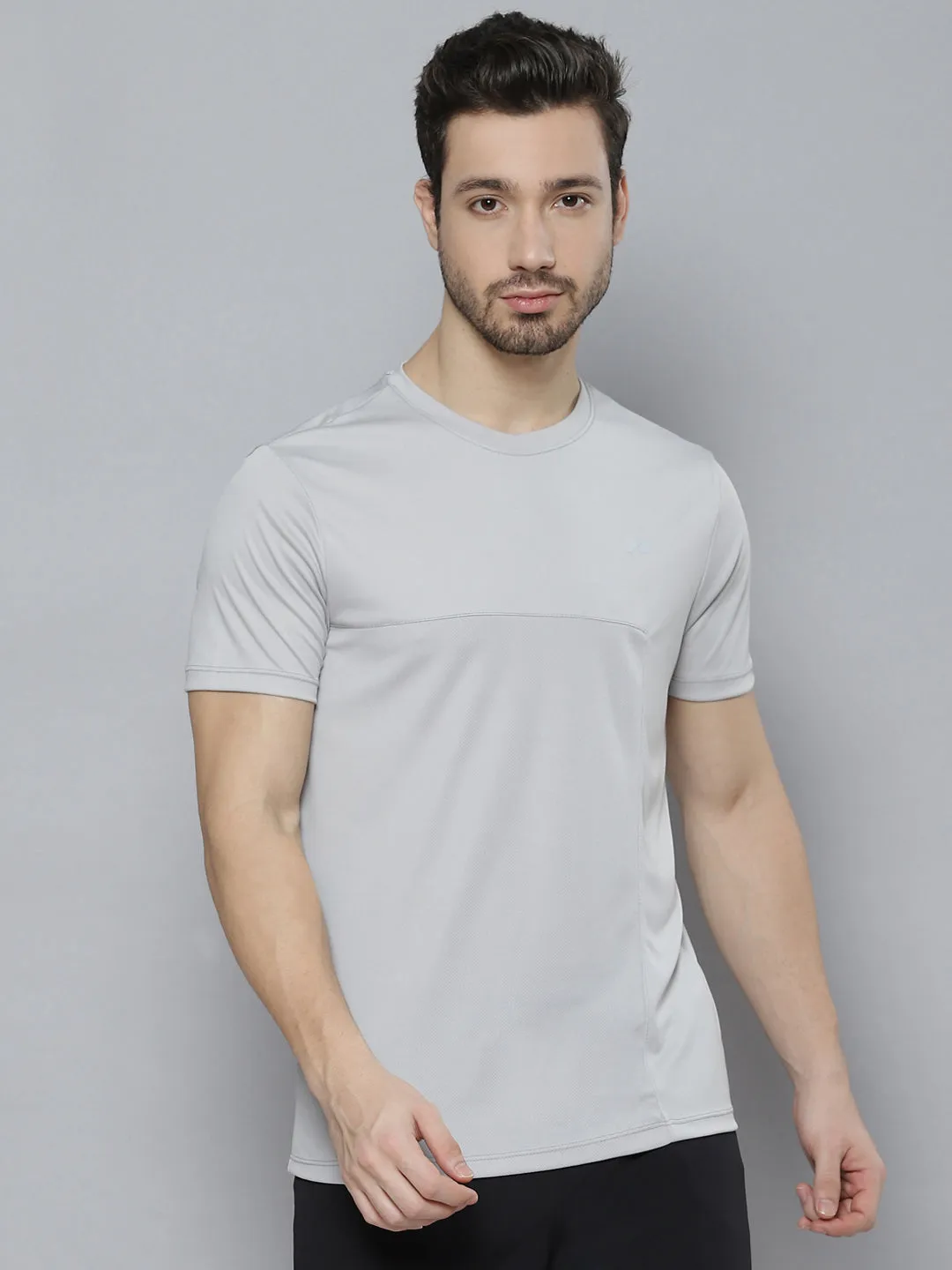 Office Glam Conscious Fit Alcis Men Grey Solid T-shirt