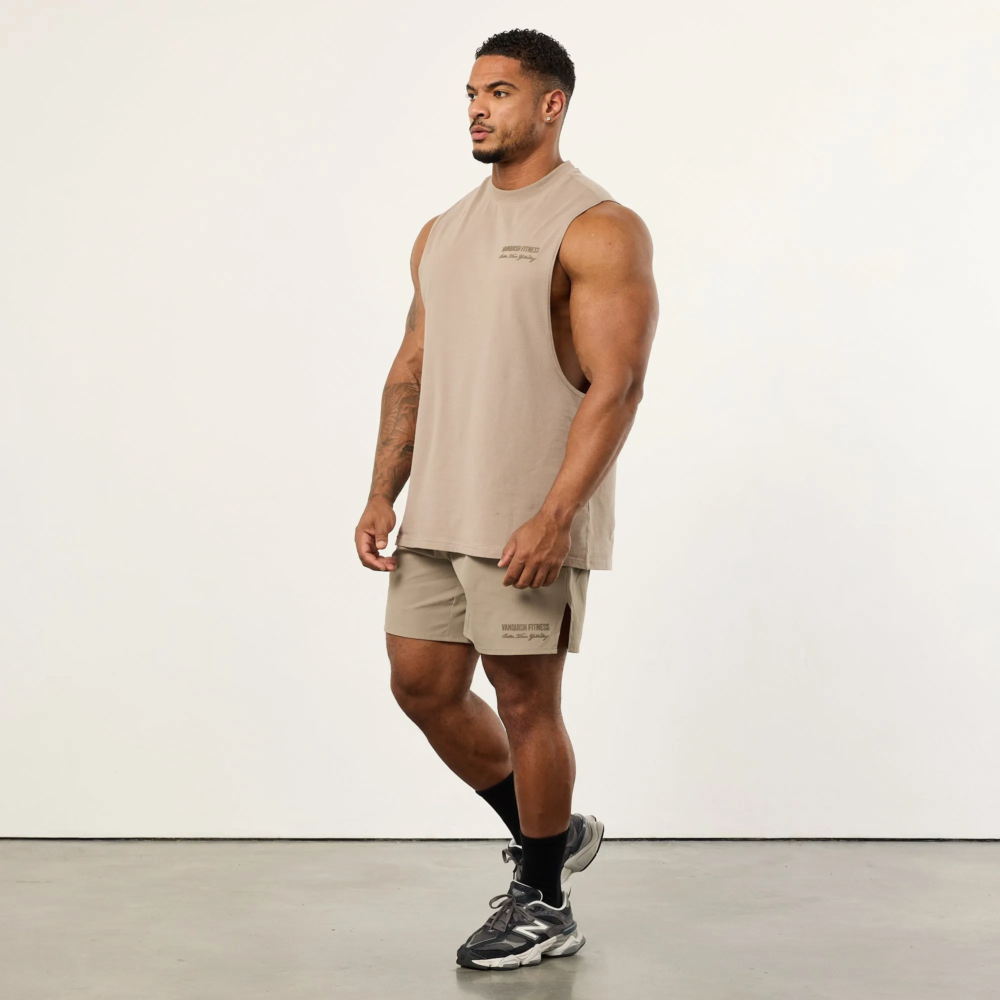 Noise Free Operation Design Vanquish Sand Signature Woven Shorts