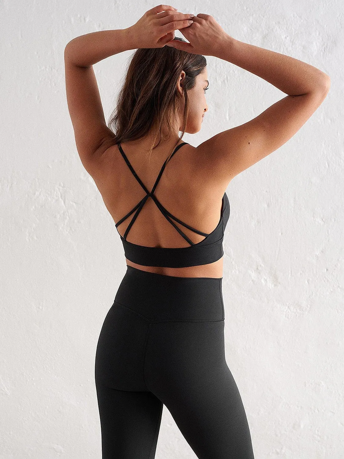 Black Sense Strap Bra Flexible Hemline Active Look