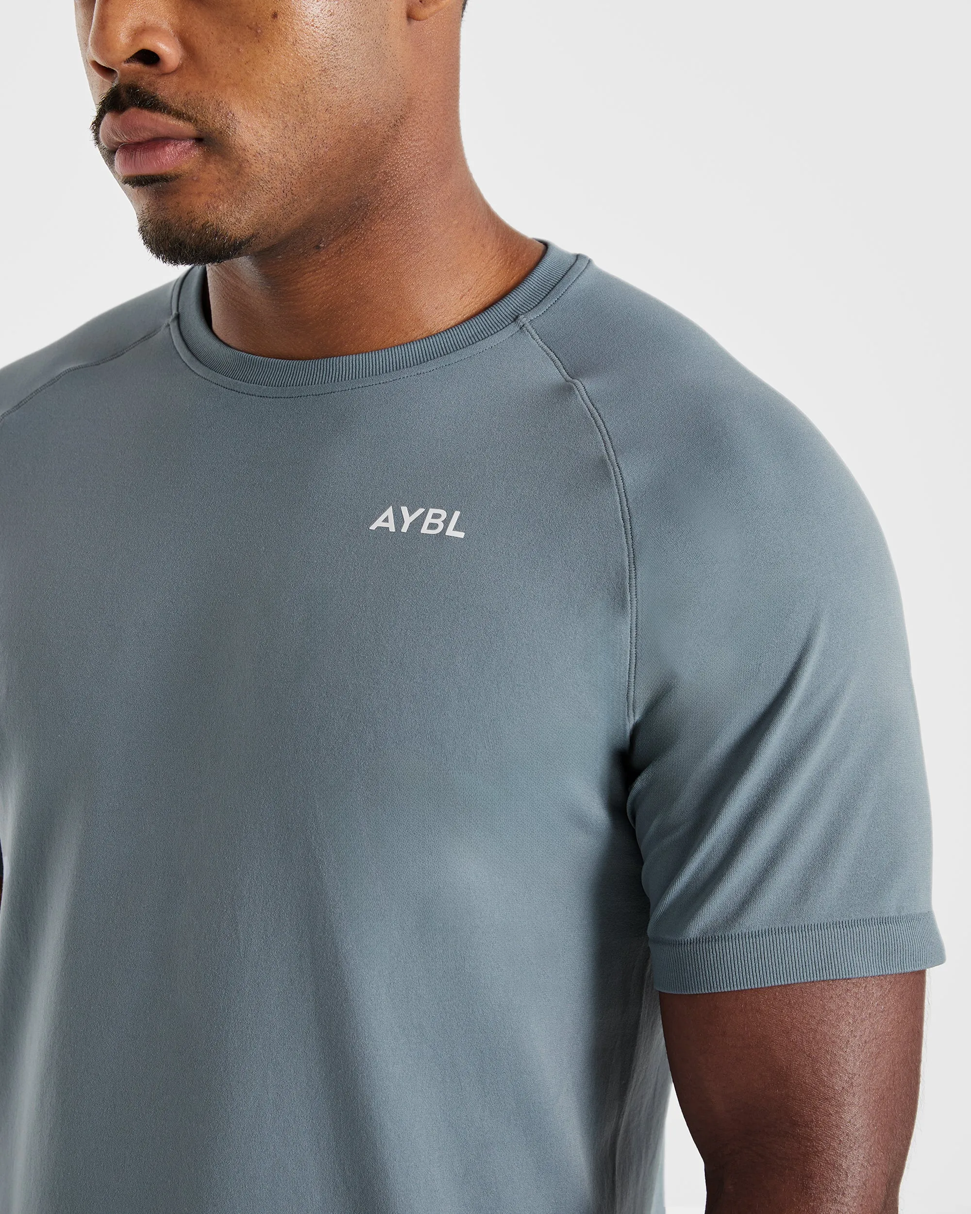 SeamlessConstruction Stretchable Knit Ascend Seamless T Shirt - Slate Blue
