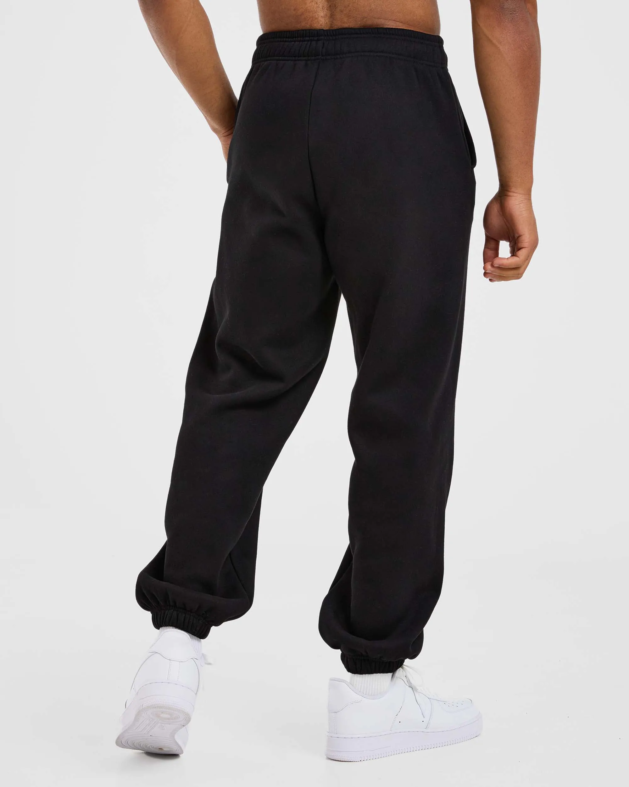 WrinkleResistantMaterial MachineWashable Academy Oversized Joggers - Black