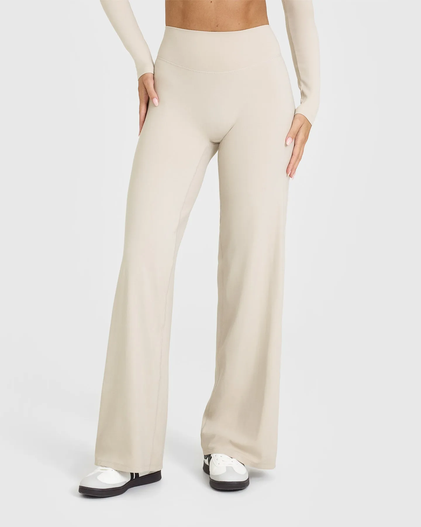 AbrasionResistant Fabric SoftMotion? Straight Leg Bottoms | Sand AdjustableWaistband Firm Leather